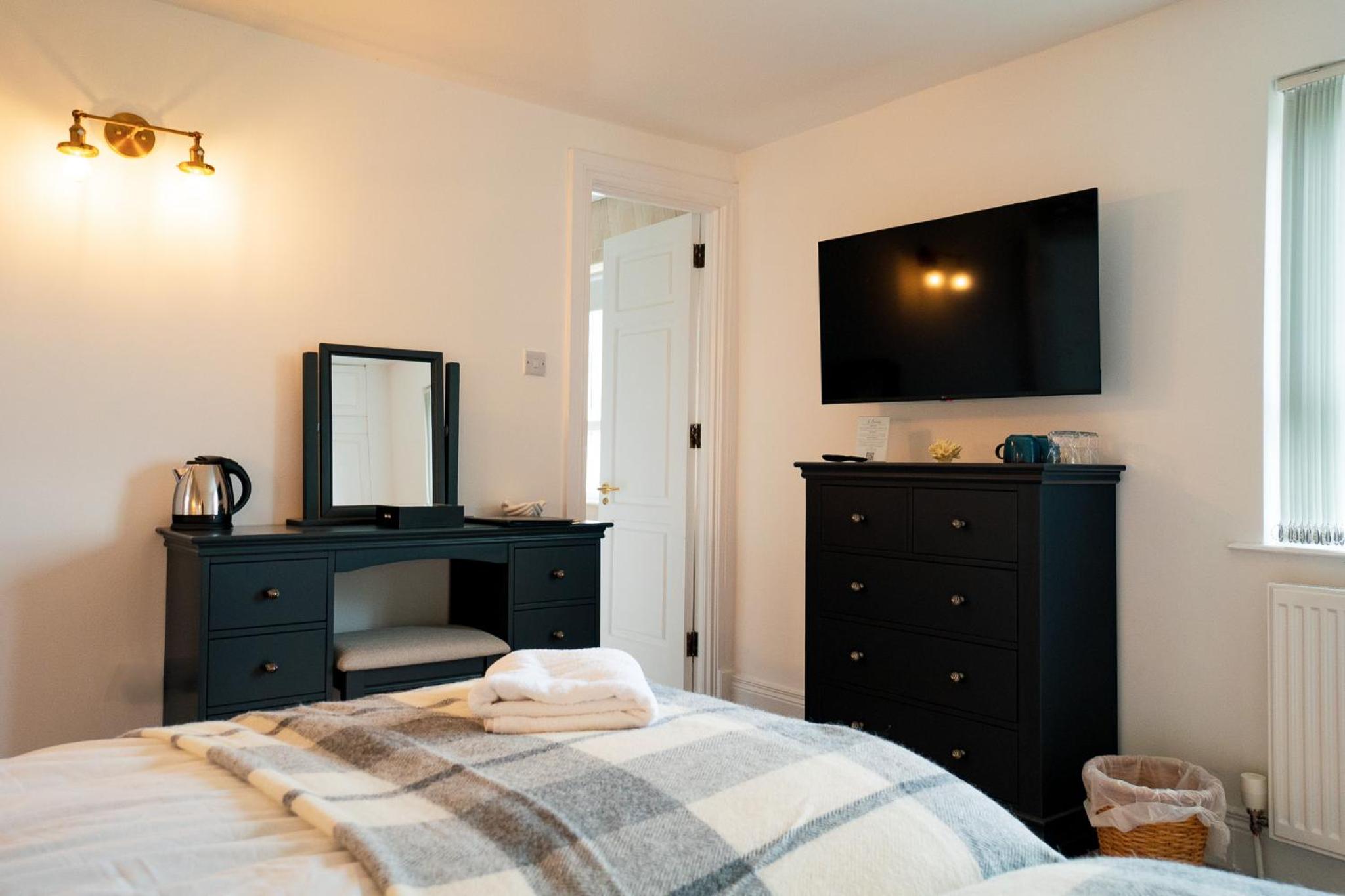 Deluxe Double or Twin Room with Garden View photo 3