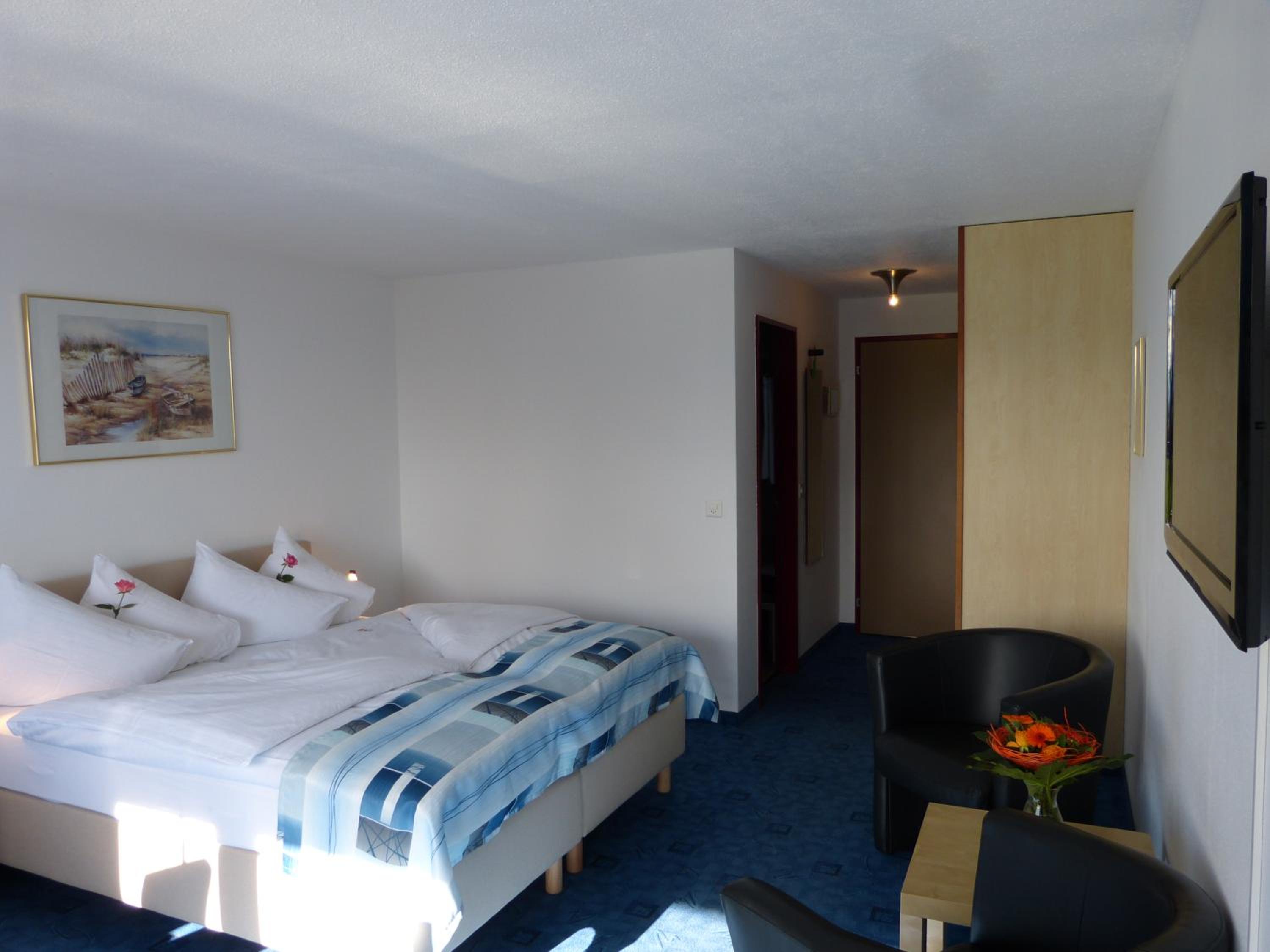 Standard Double Room photo 3