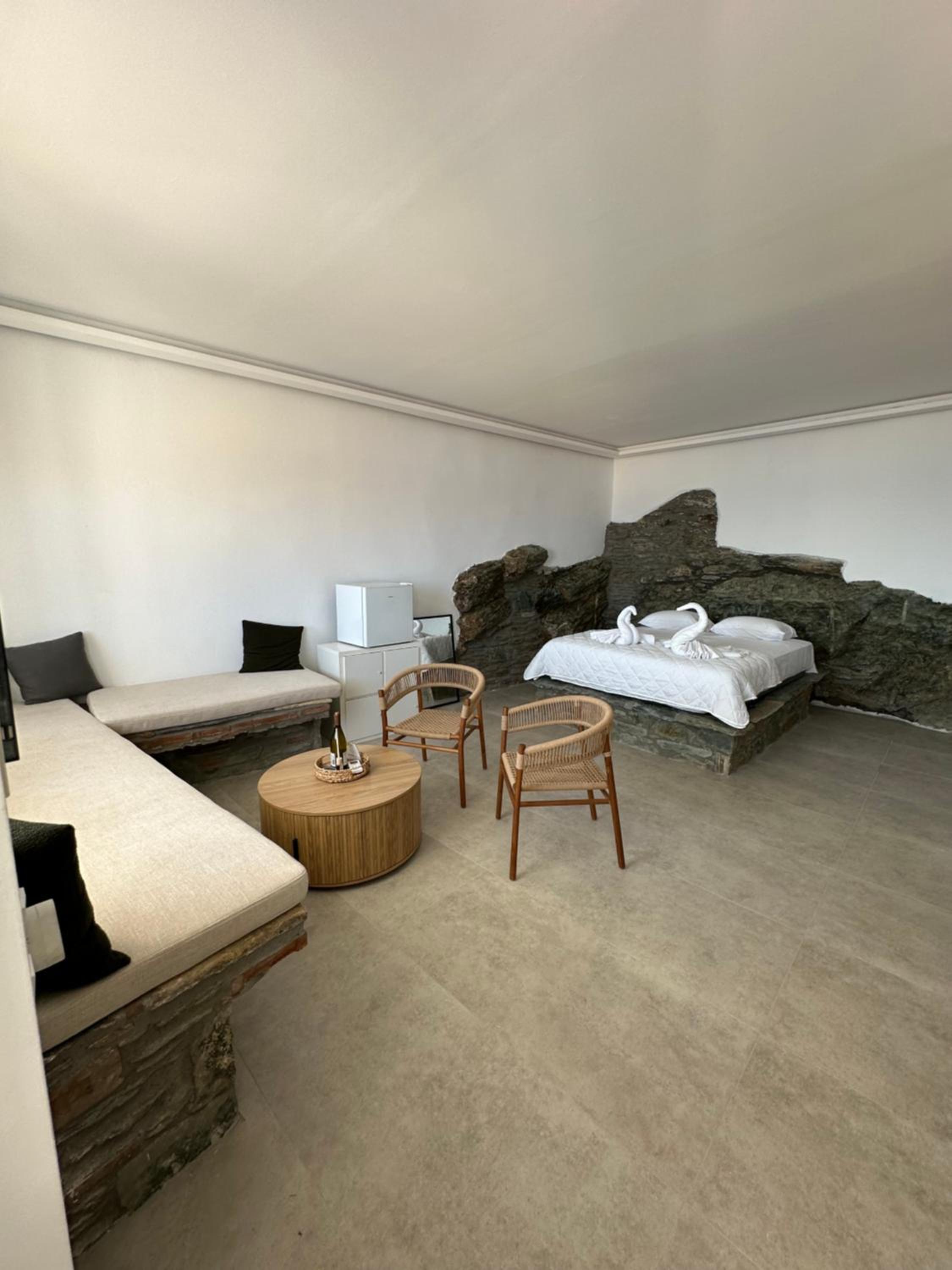 One-Bedroom House photo 2
