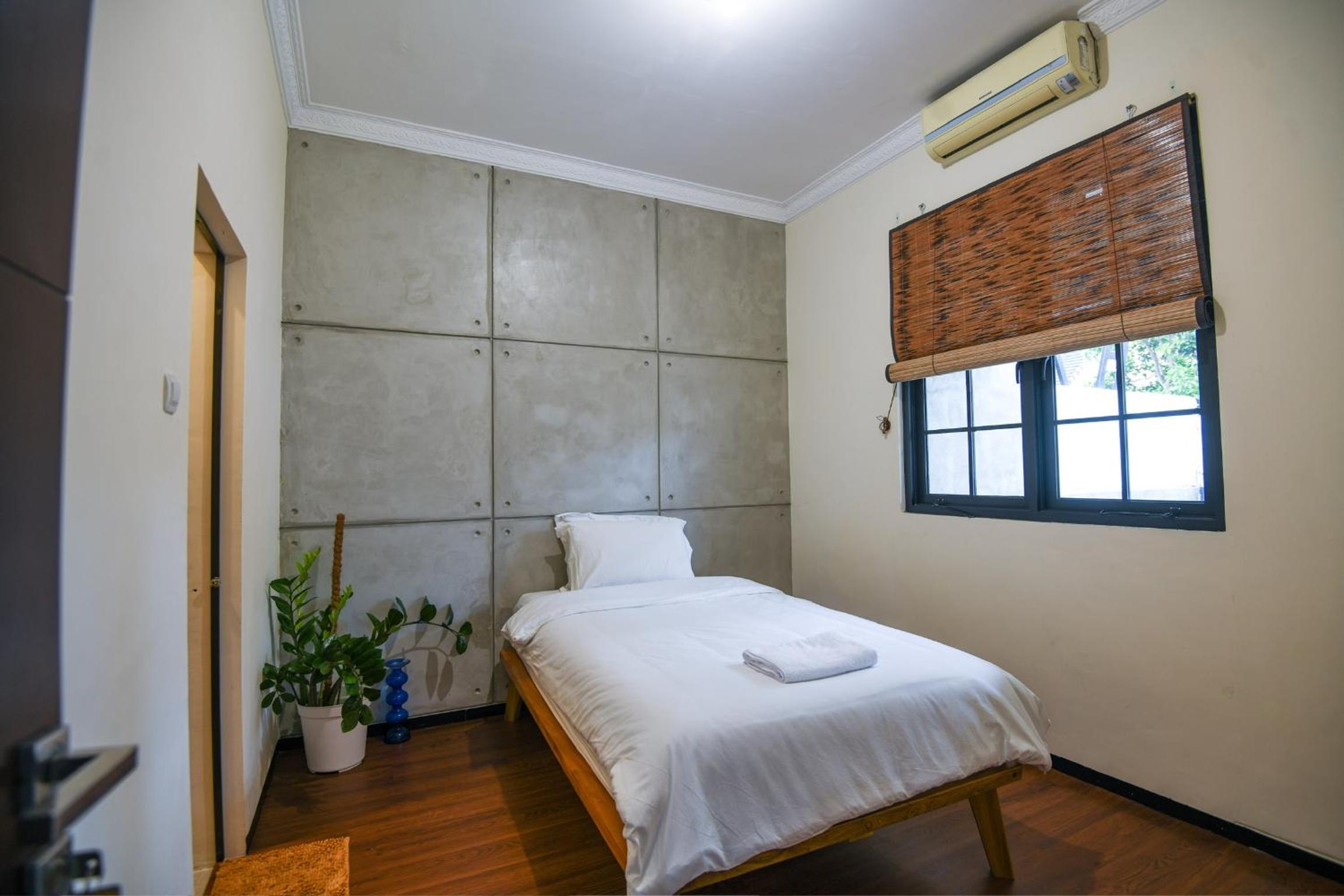 Double Room with Private Bathroom photo 1