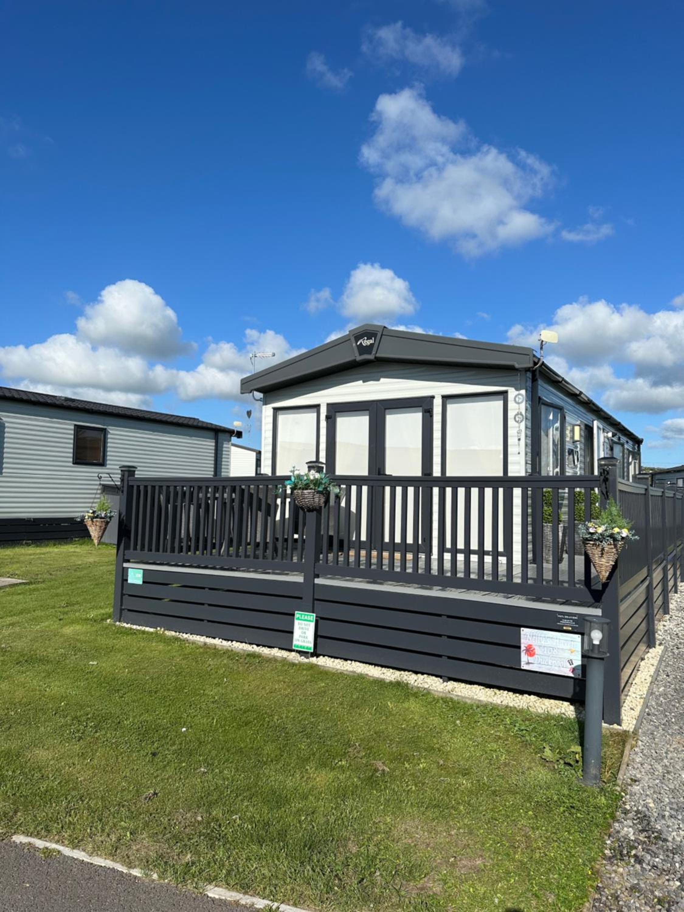 Mobile Home photo 2