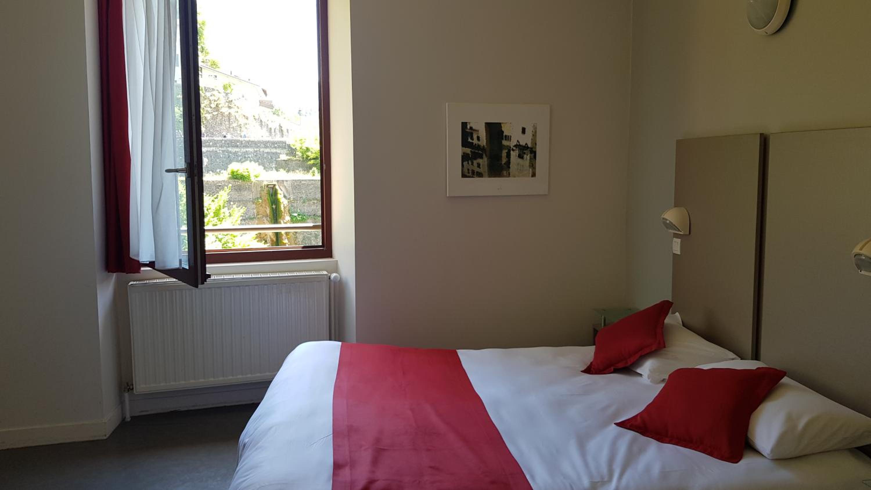 Double or Twin Room with View photo 2