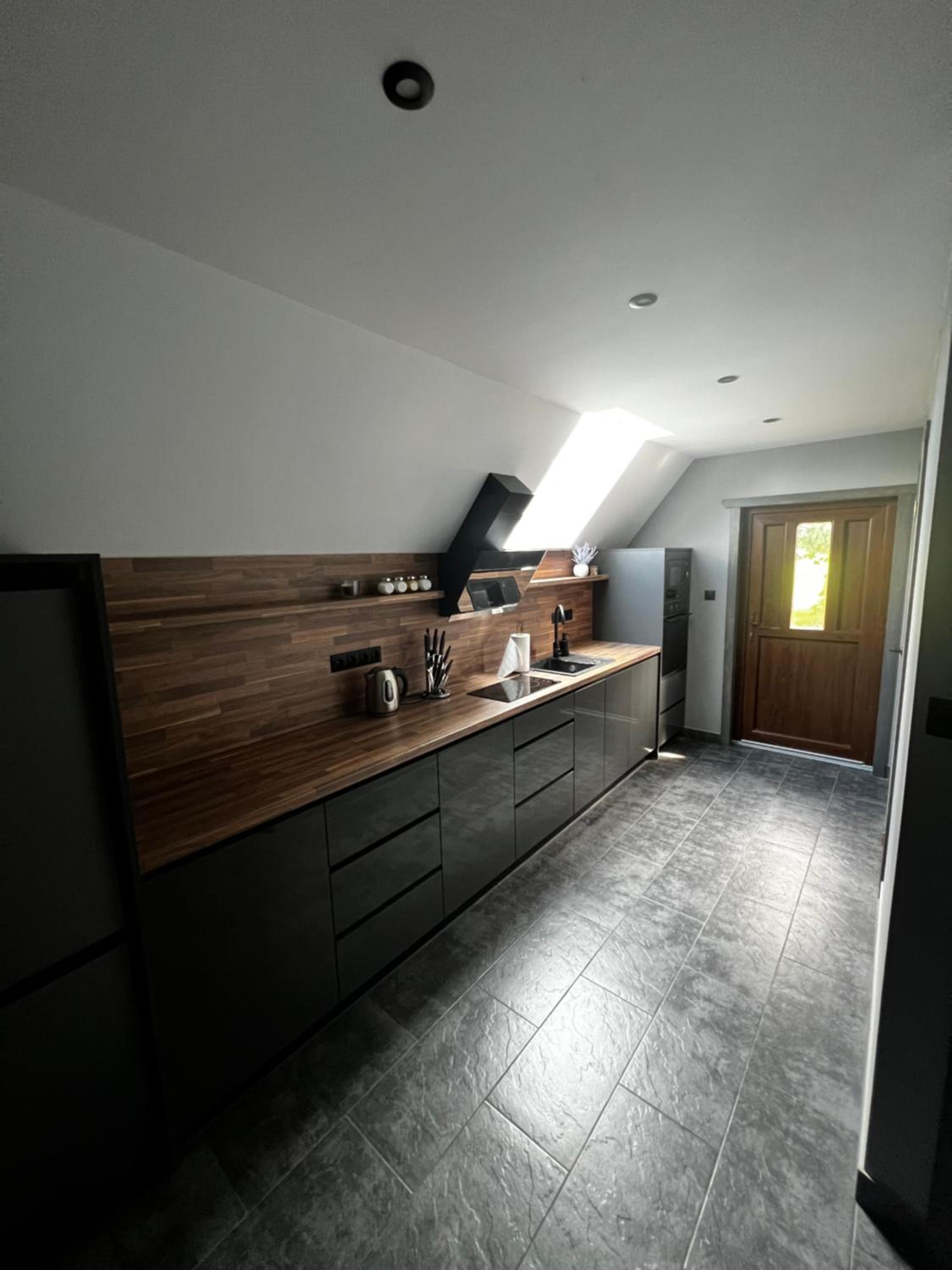 One-Bedroom House photo 3