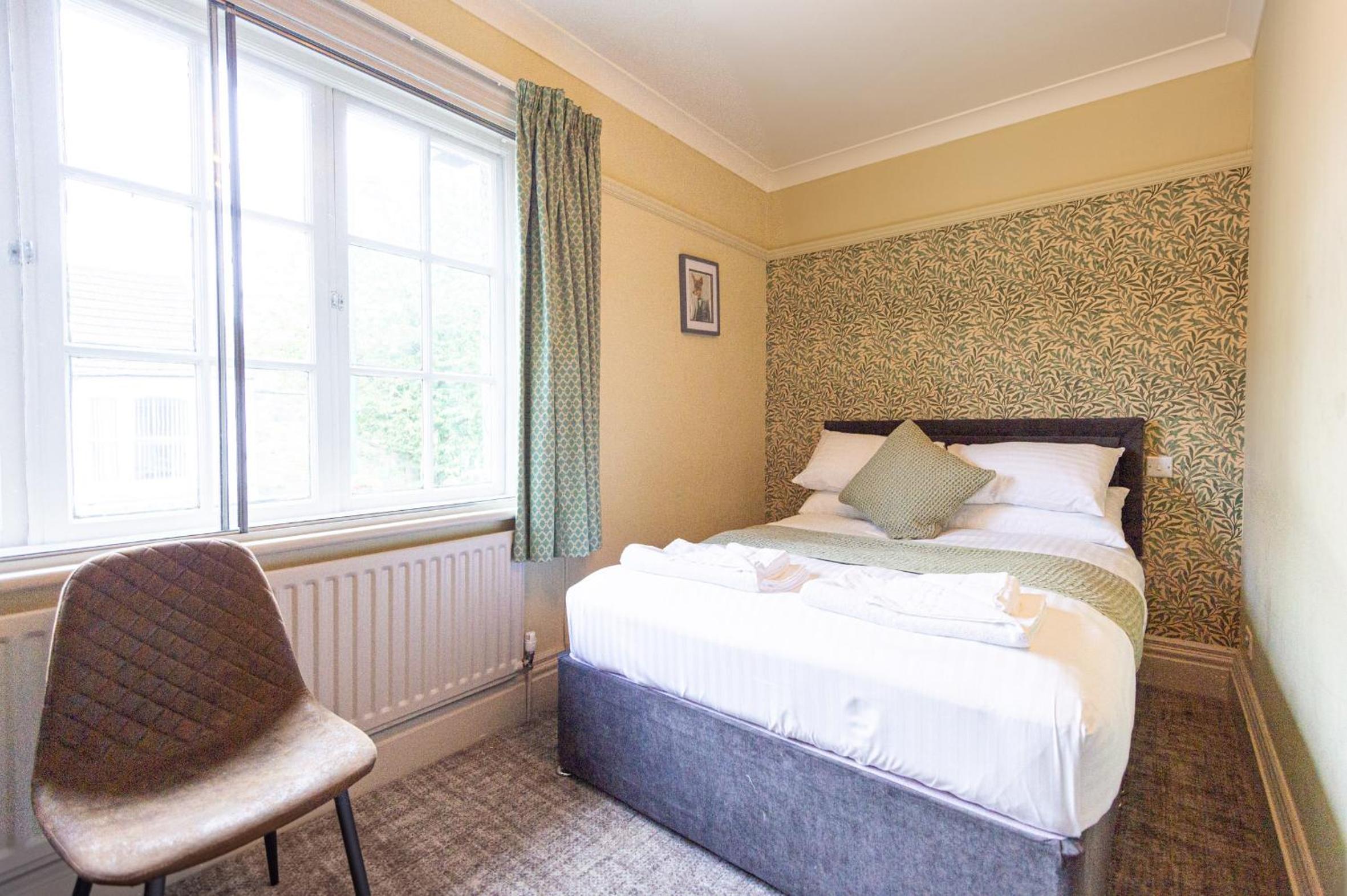 Standard Double Room - Photo 6