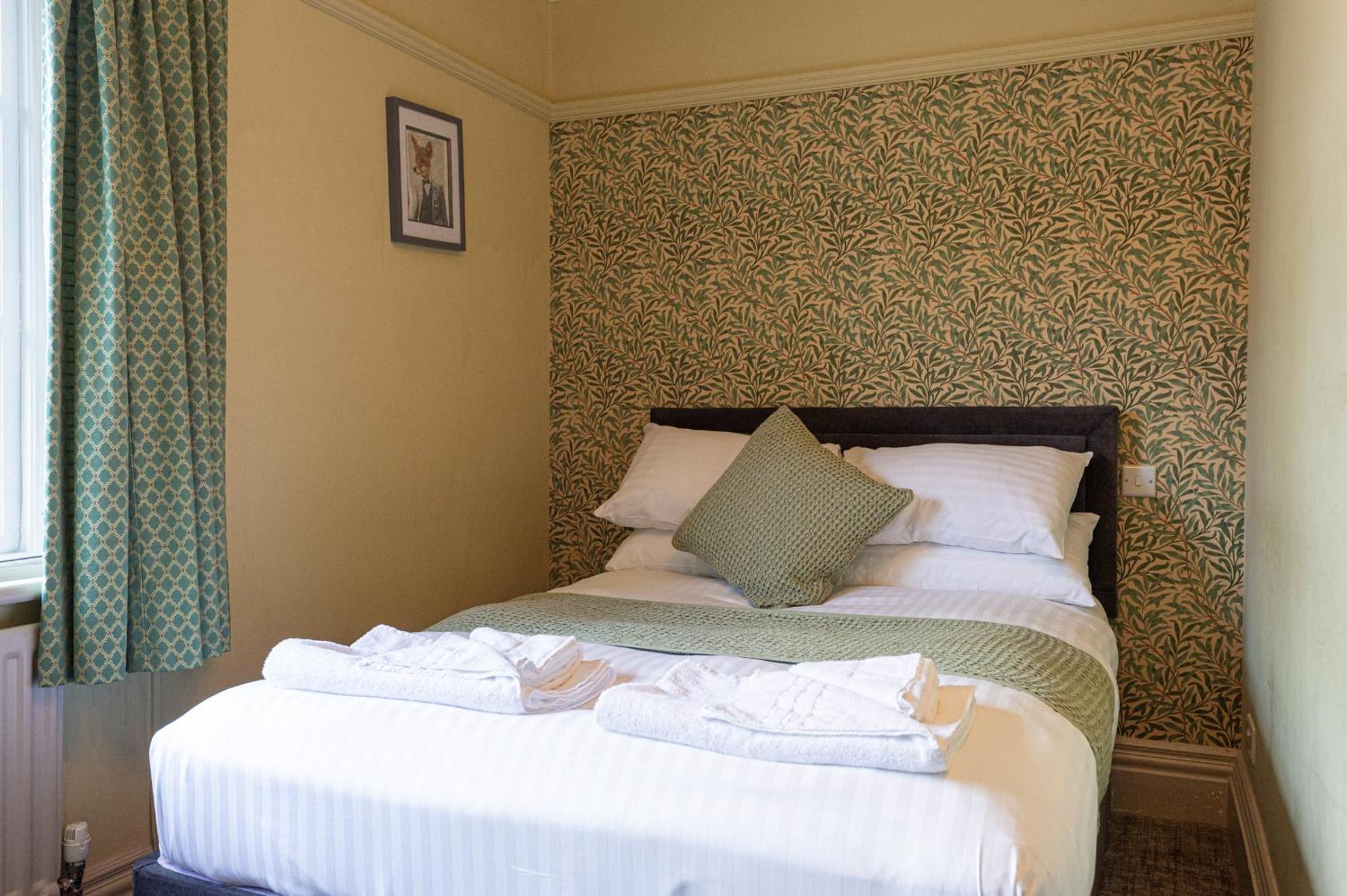 Standard Double Room - Photo 5