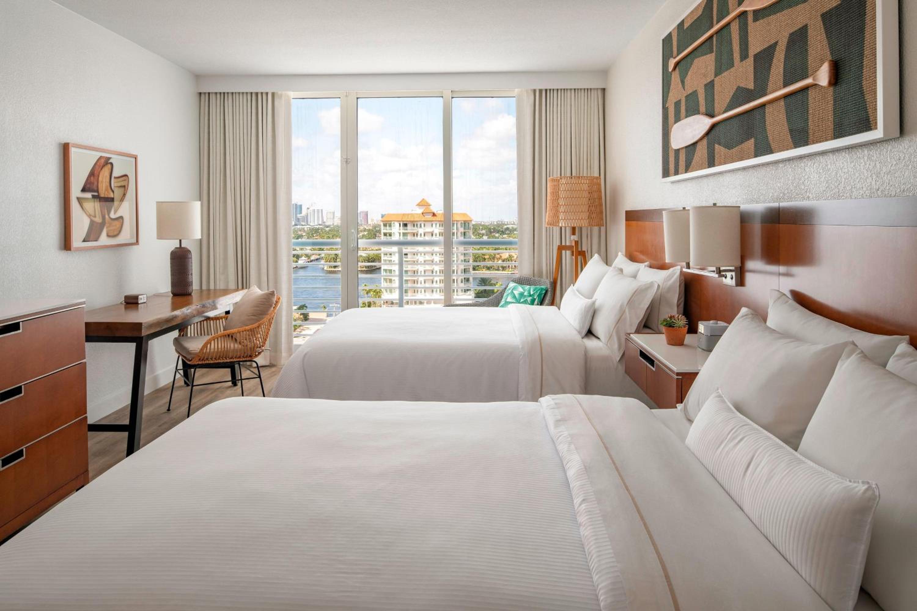 Guest room, 2 Double, Intracoastal view - Photo 1