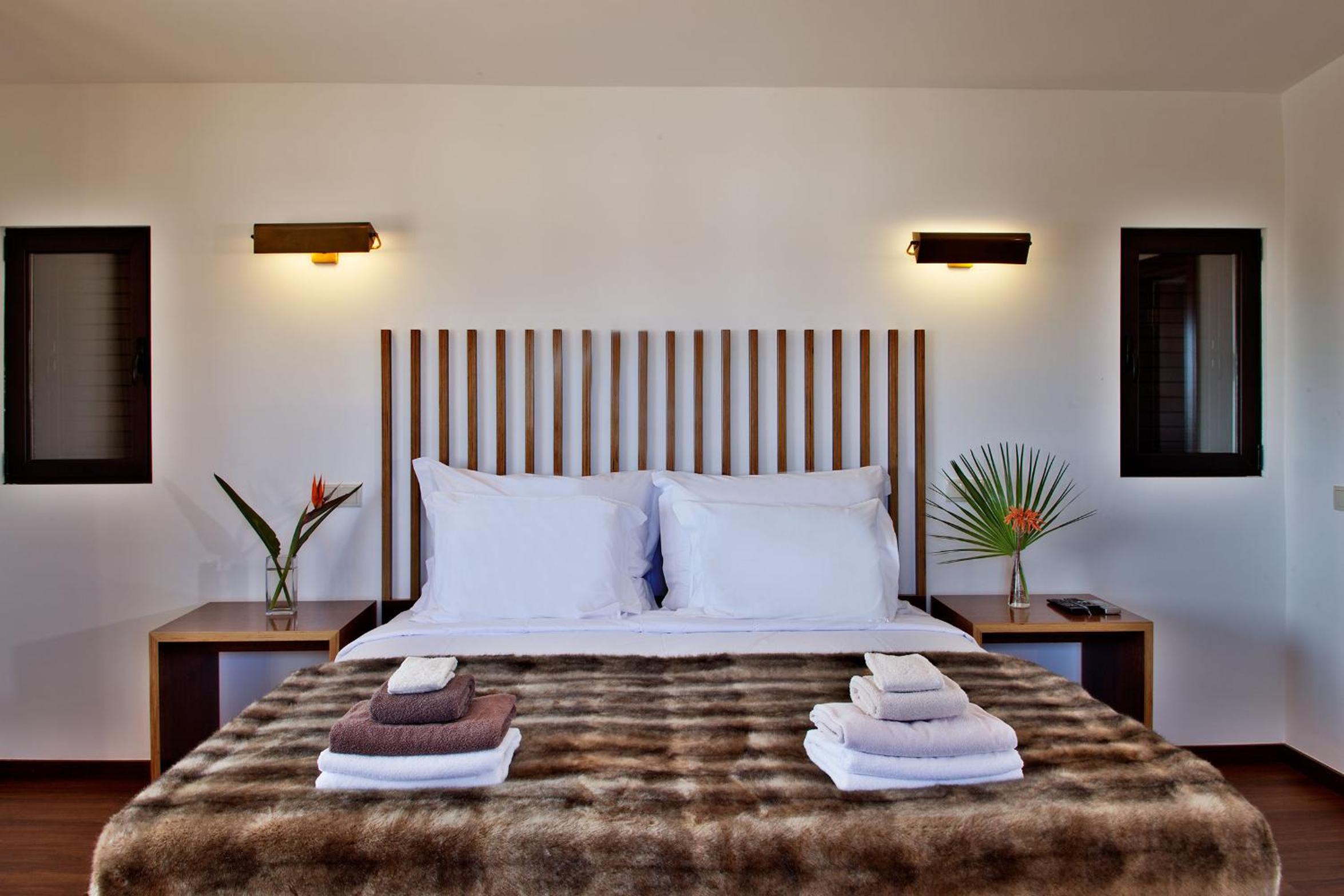 Superior Double Room with Sea View - Photo 3