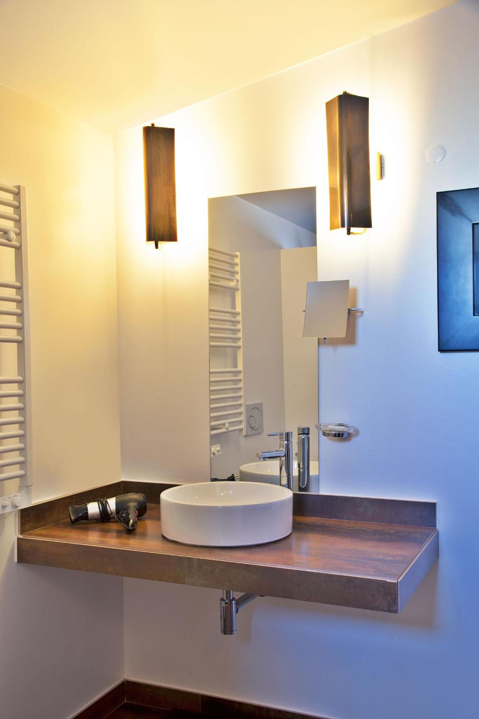 Double Room - Photo 9