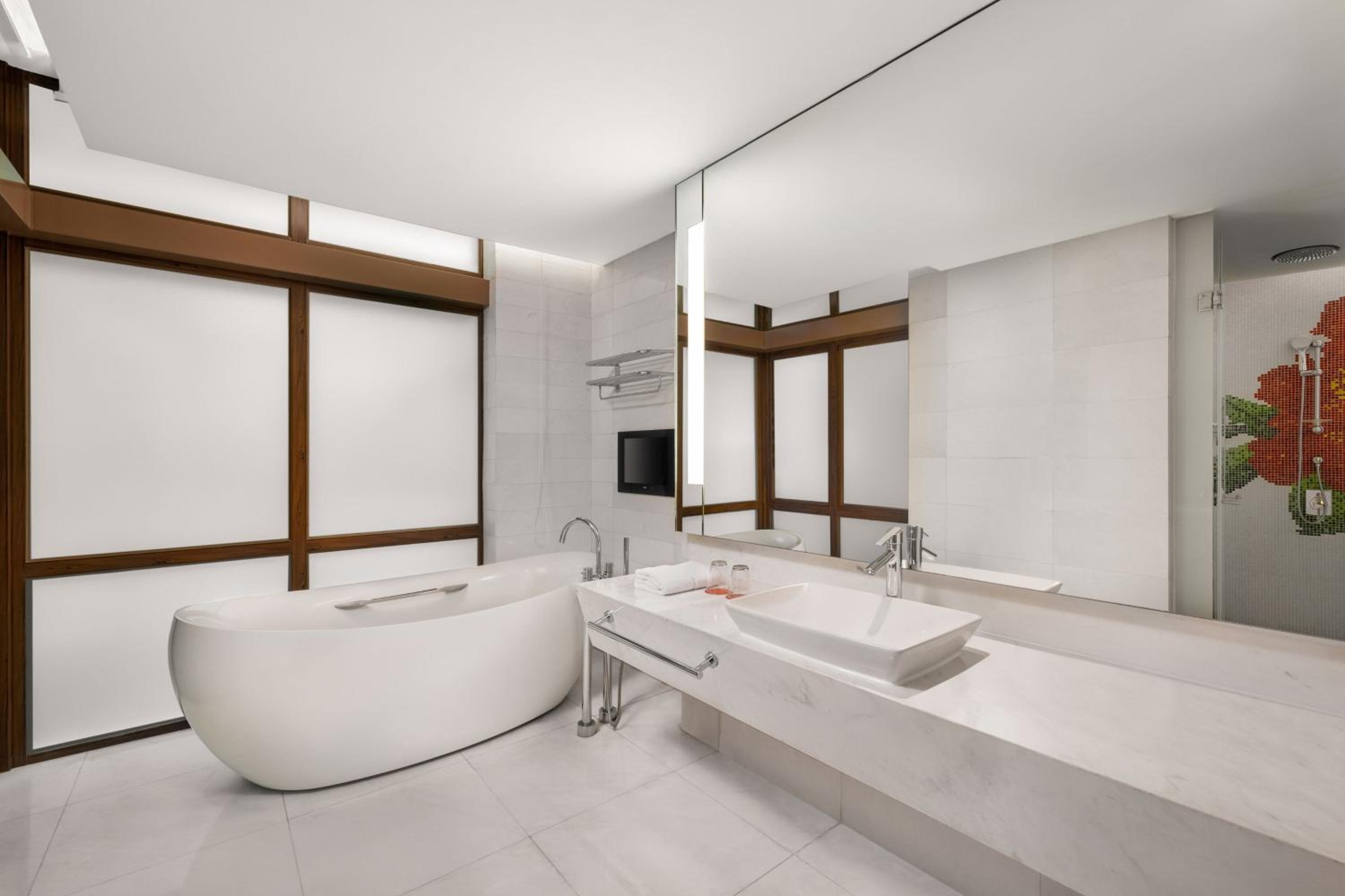 Villa Family Room - Photo 2