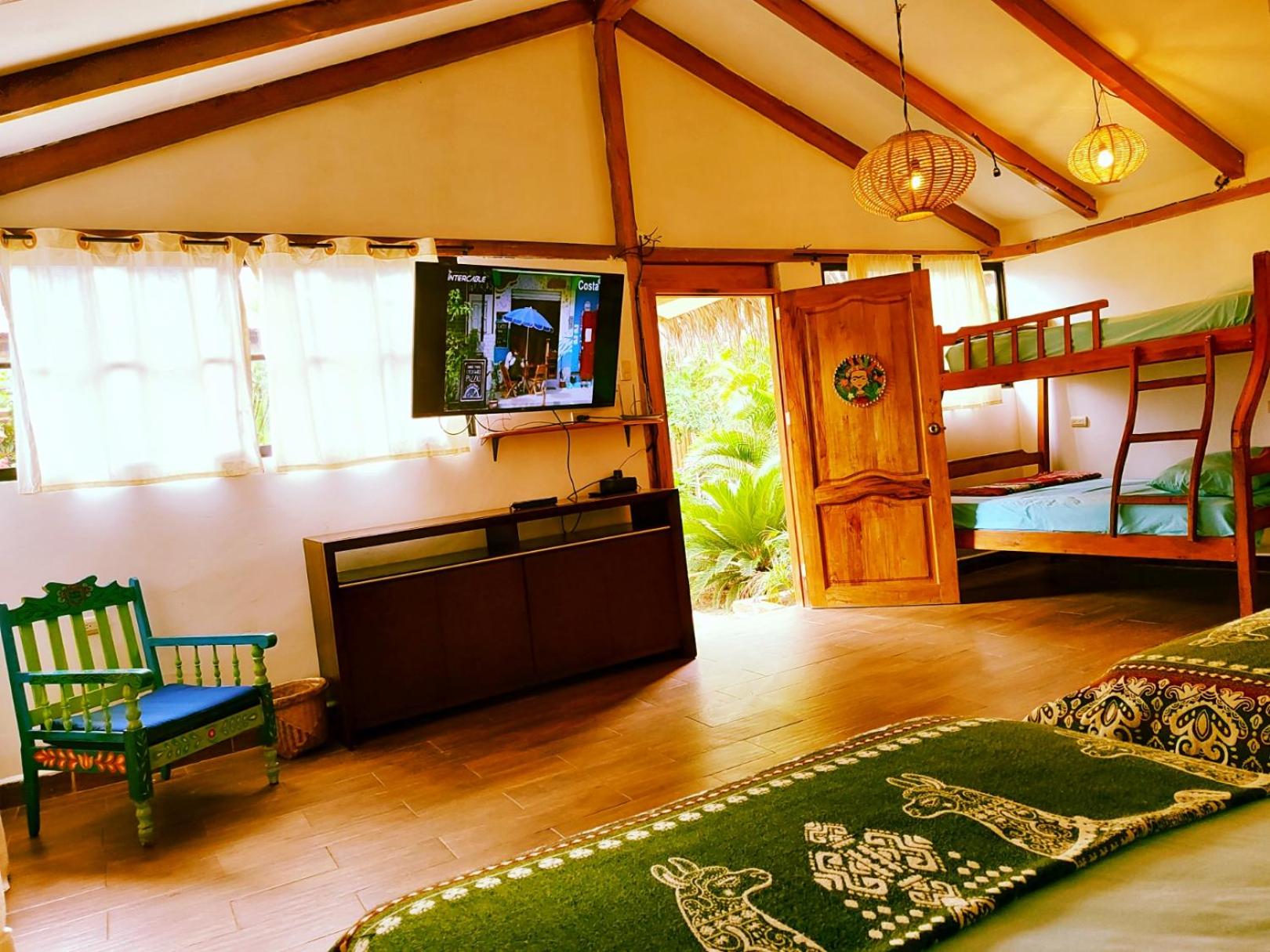 Family Room - Photo 11