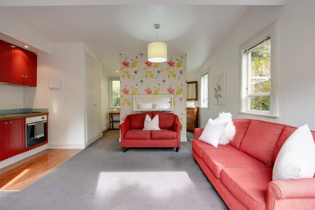 One-Bedroom House photo 1