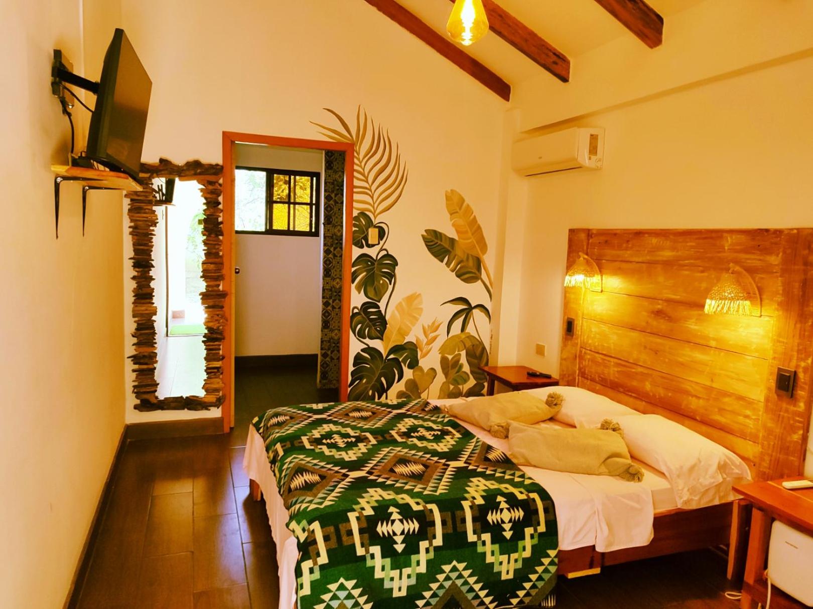 Deluxe Room - Photo 2