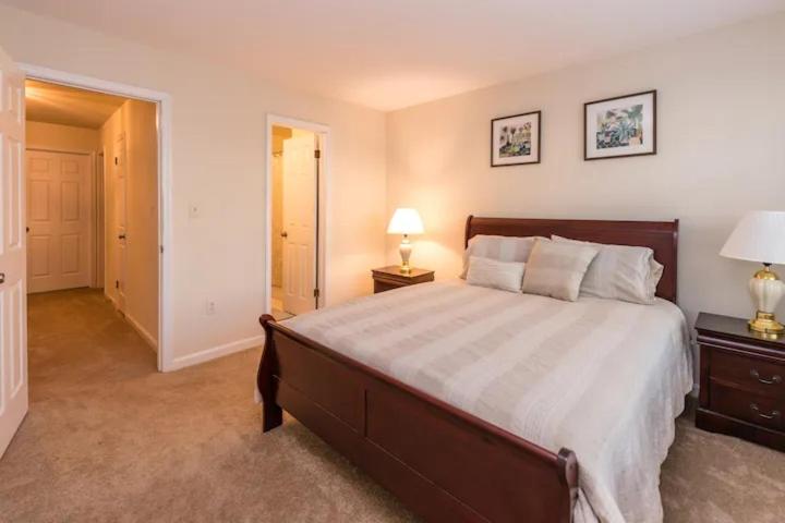 Three-Bedroom House photo 1