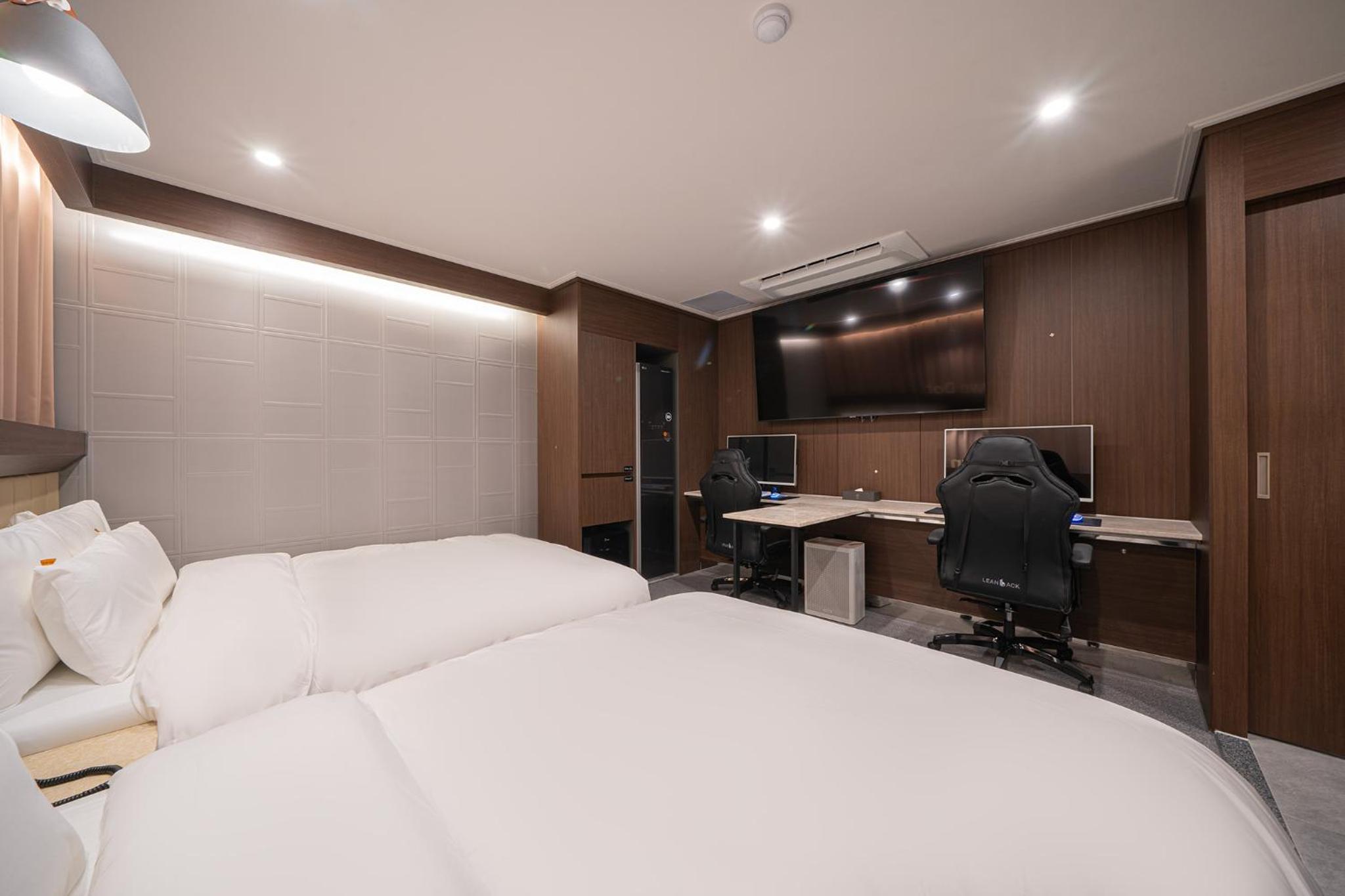 Superior Twin Room photo 3