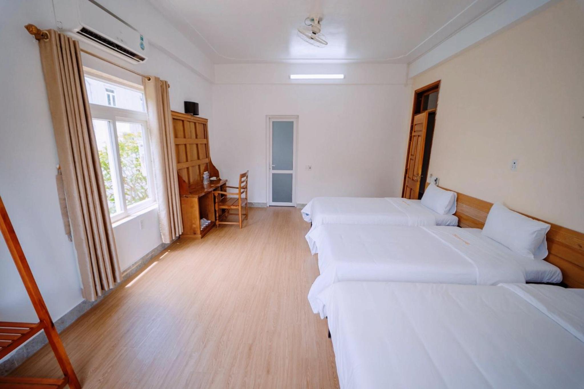 Single Room - Photo 2
