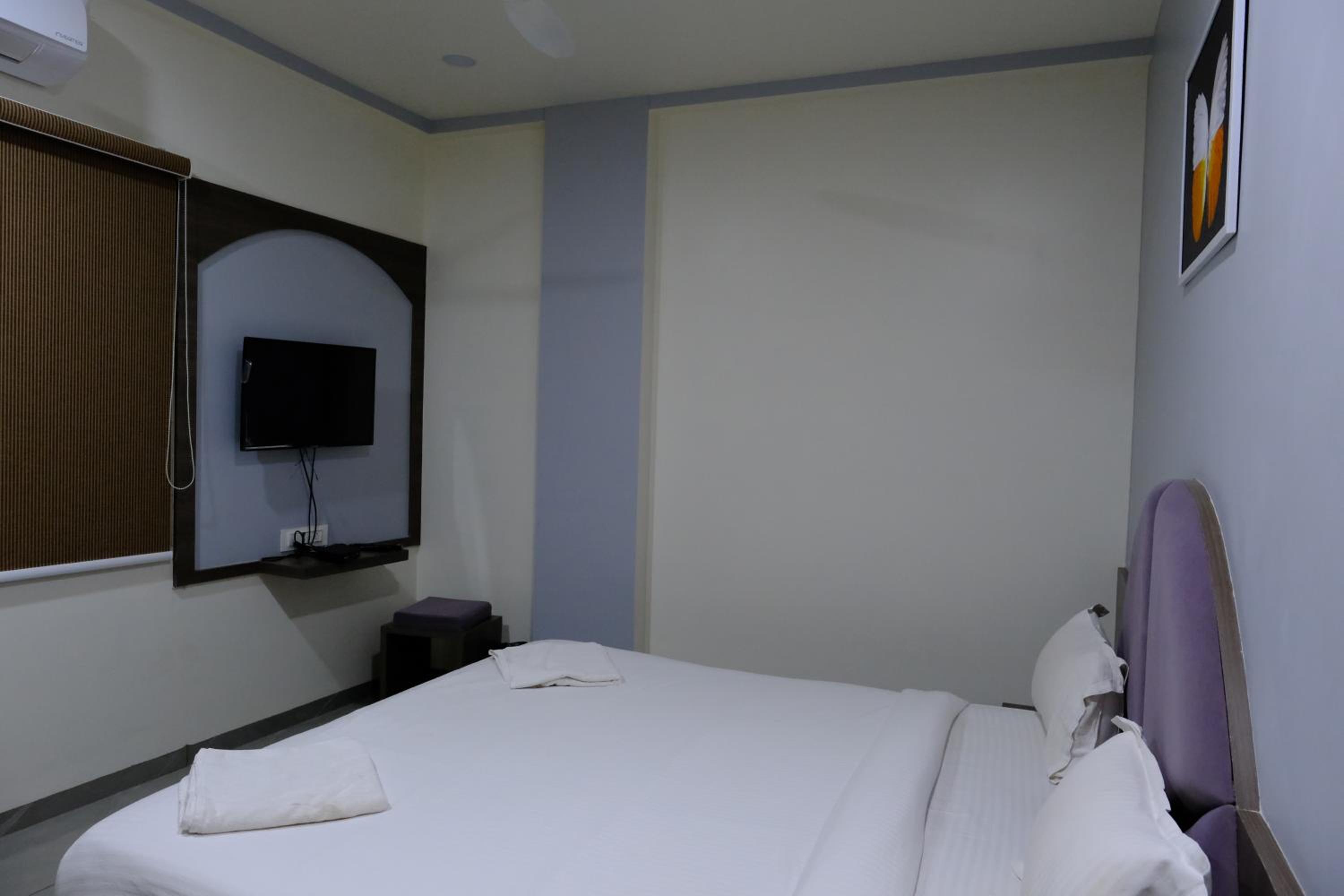 Super Deluxe Room - Photo 3