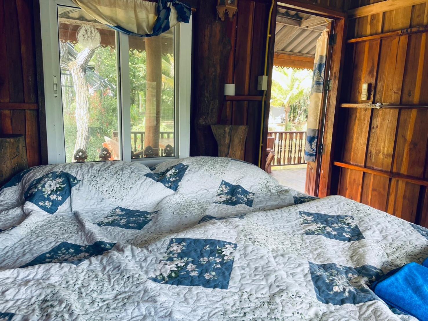 Double Room with Park View - Photo 6