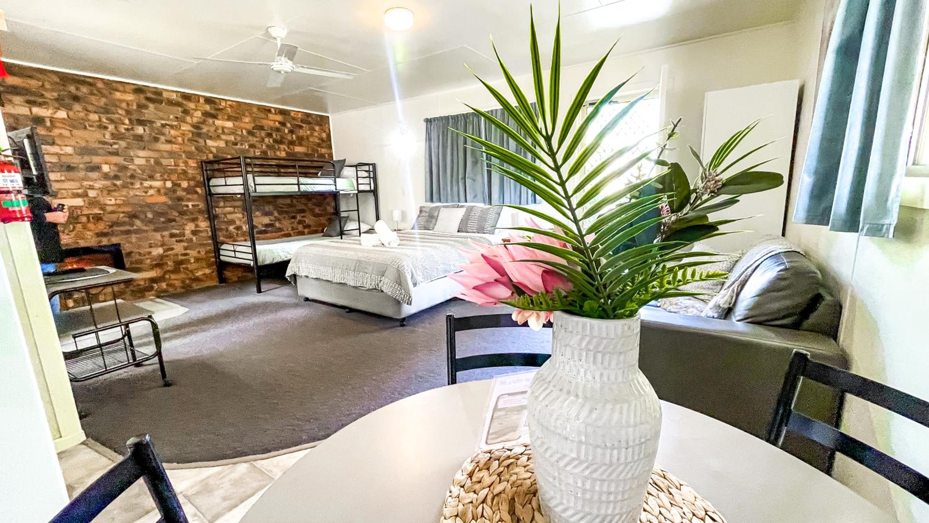 Double Room with Private Bathroom photo 1