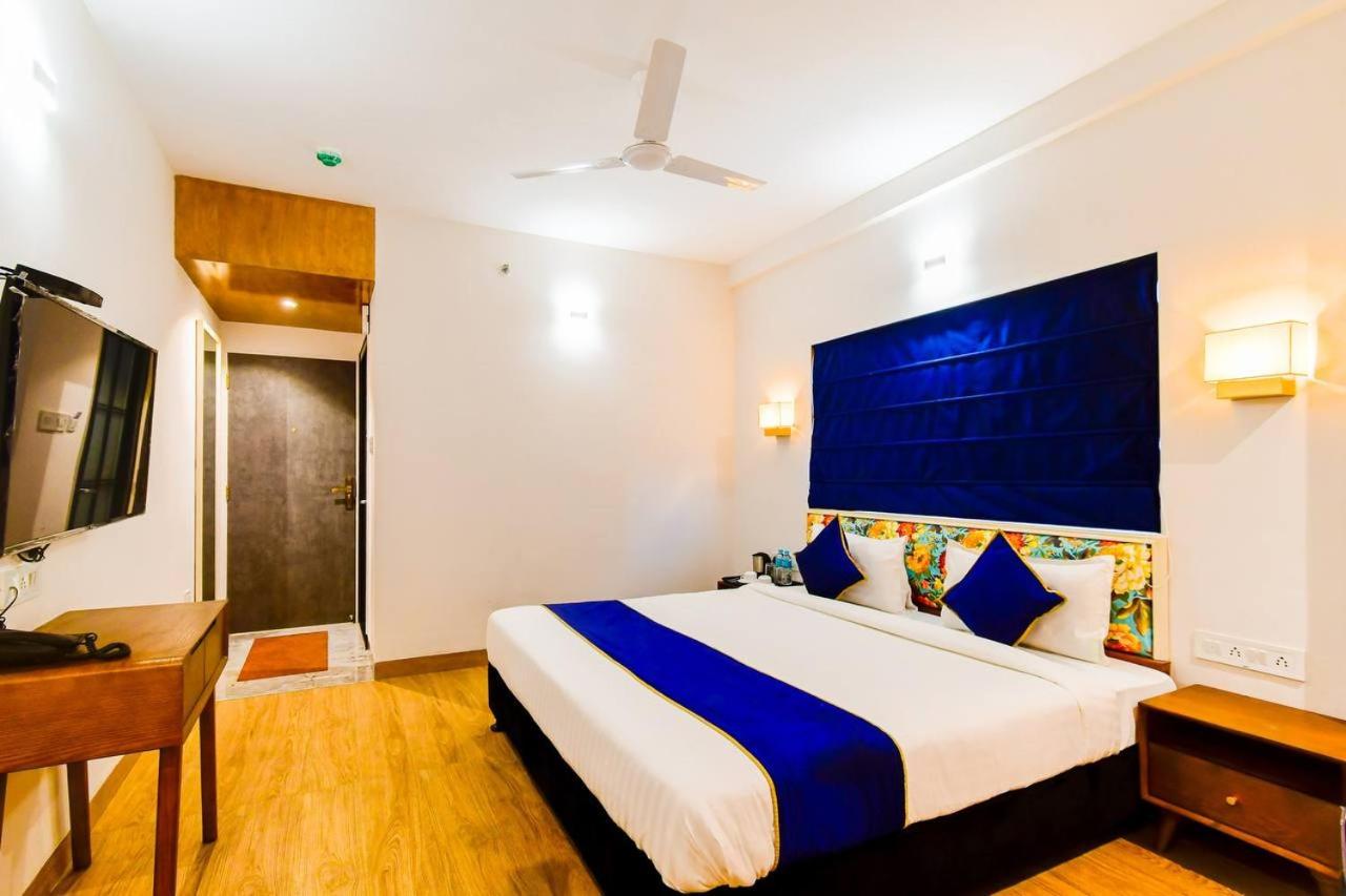 Deluxe King Suite