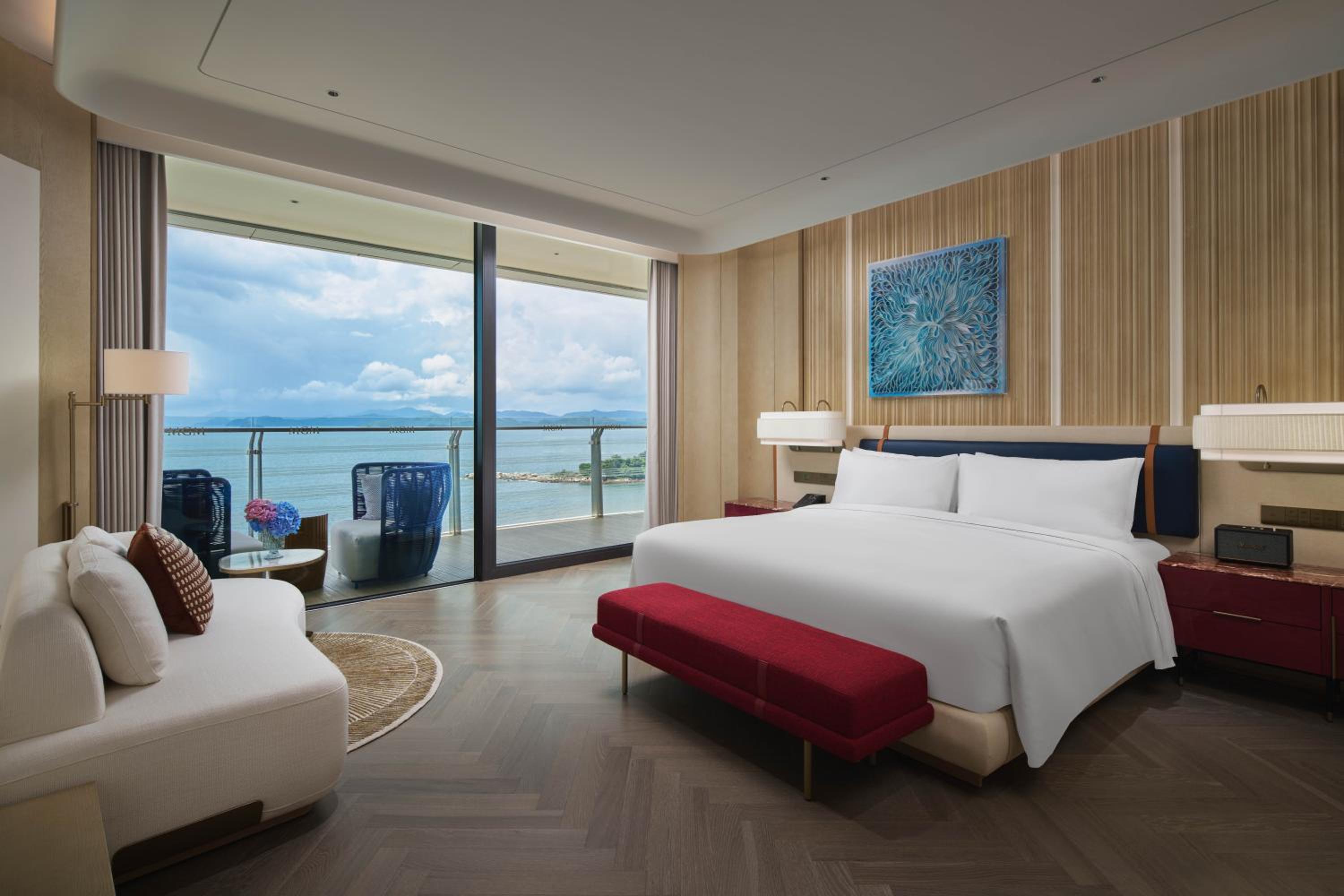 Skyline Panoramic Seaview Suite