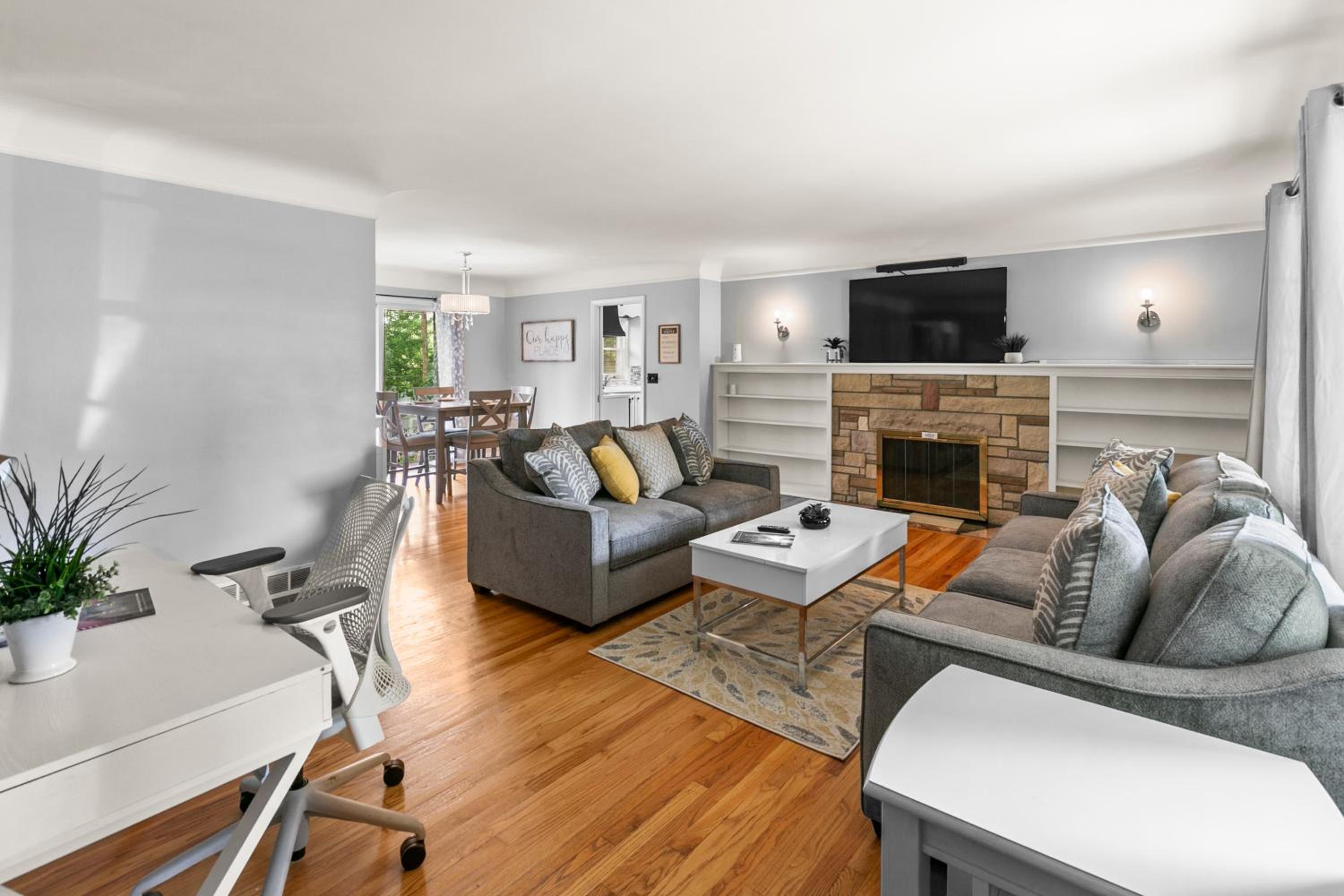 Three-Bedroom House photo 1