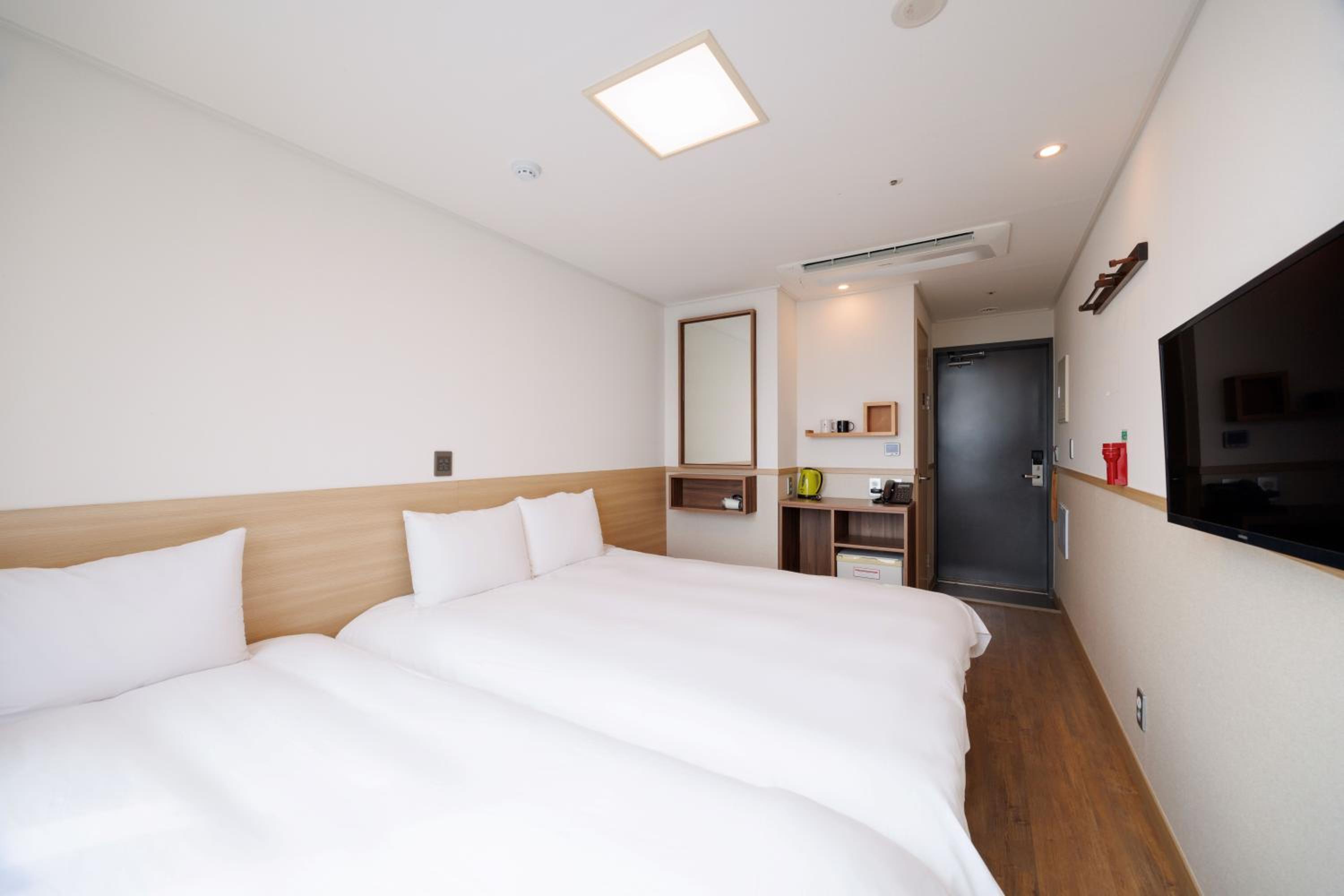Family Twin Room