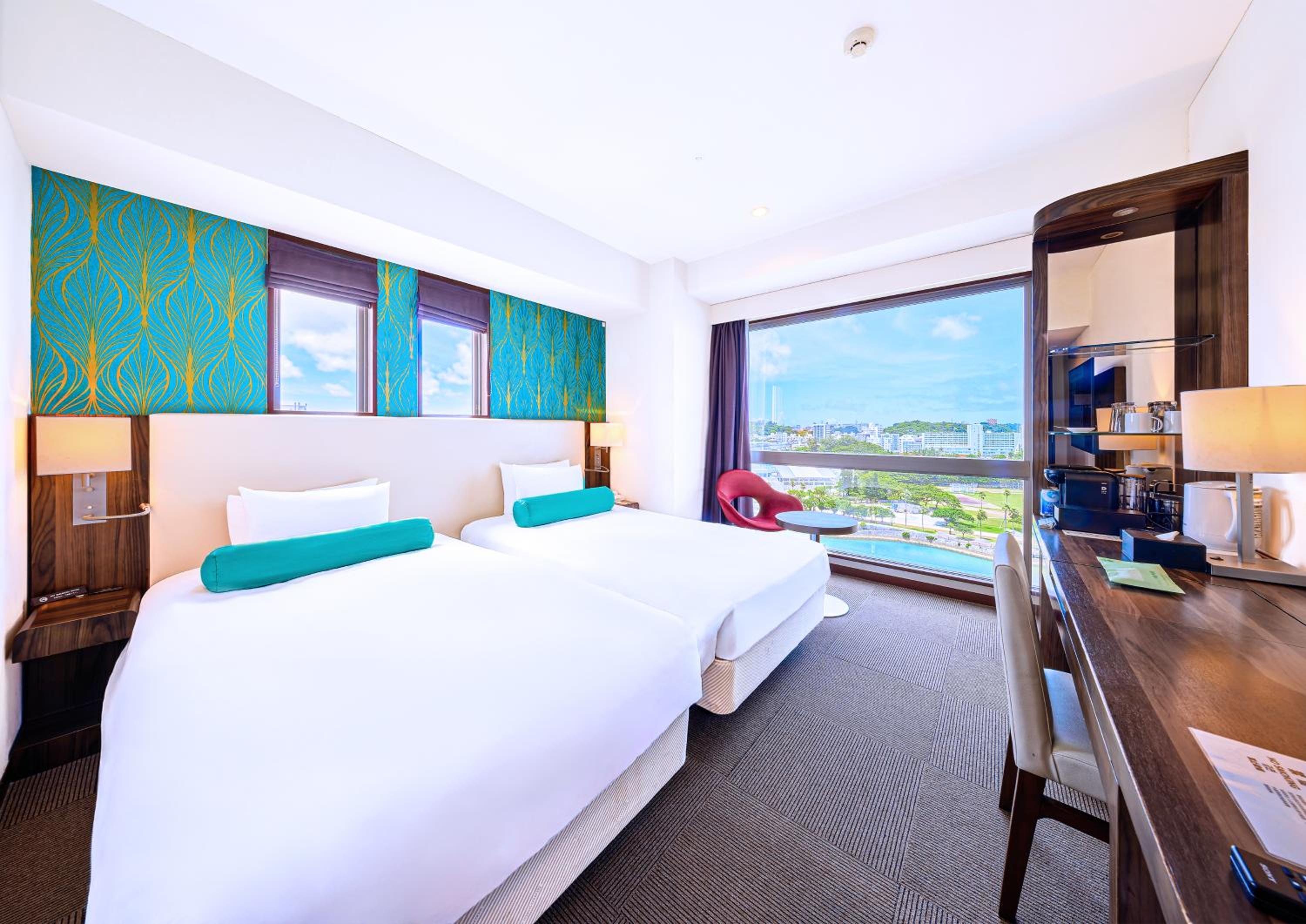 Superior Twin Room with River View - Photo 11