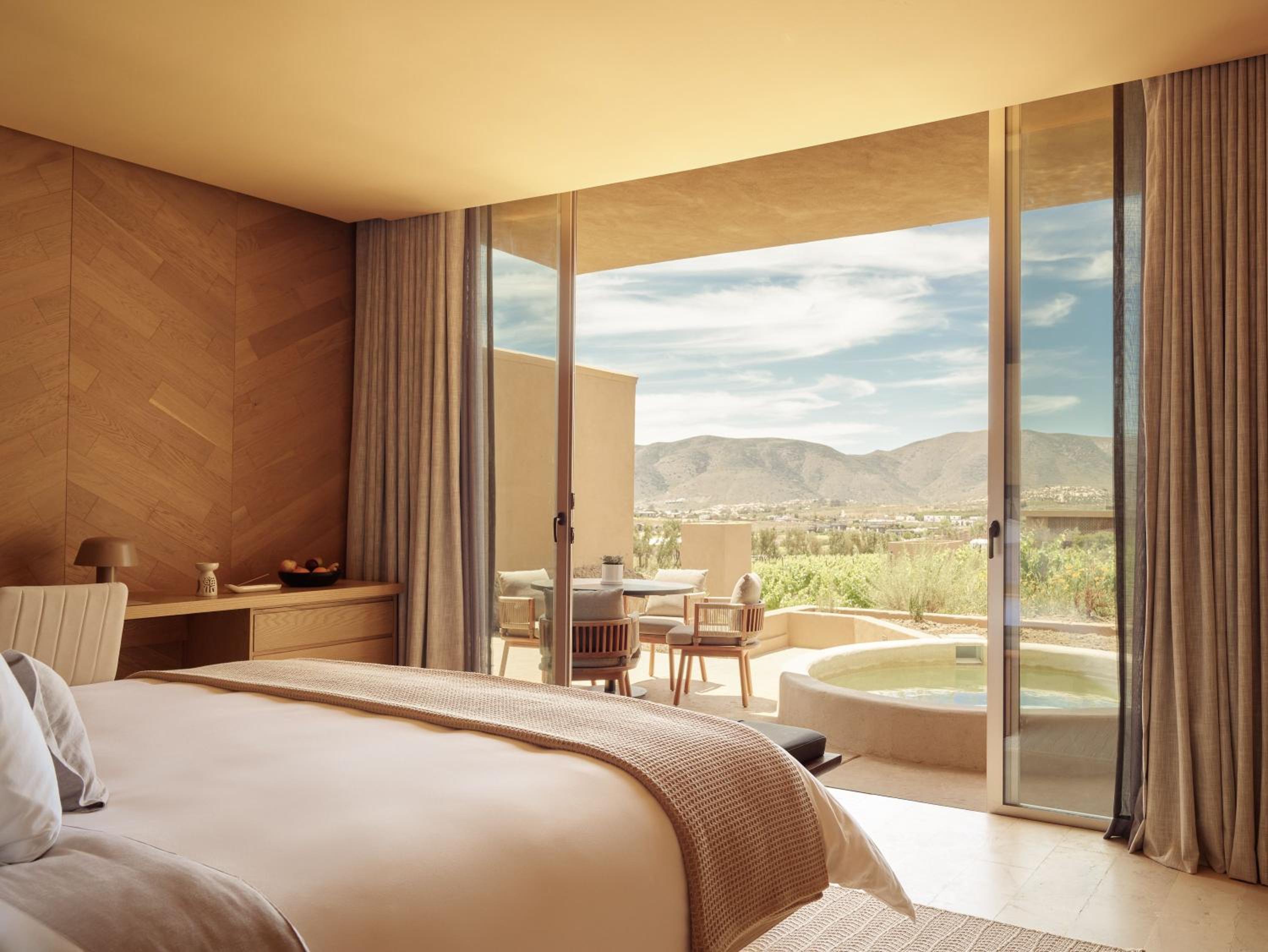 Serenity Pool Suite King - Photo 1
