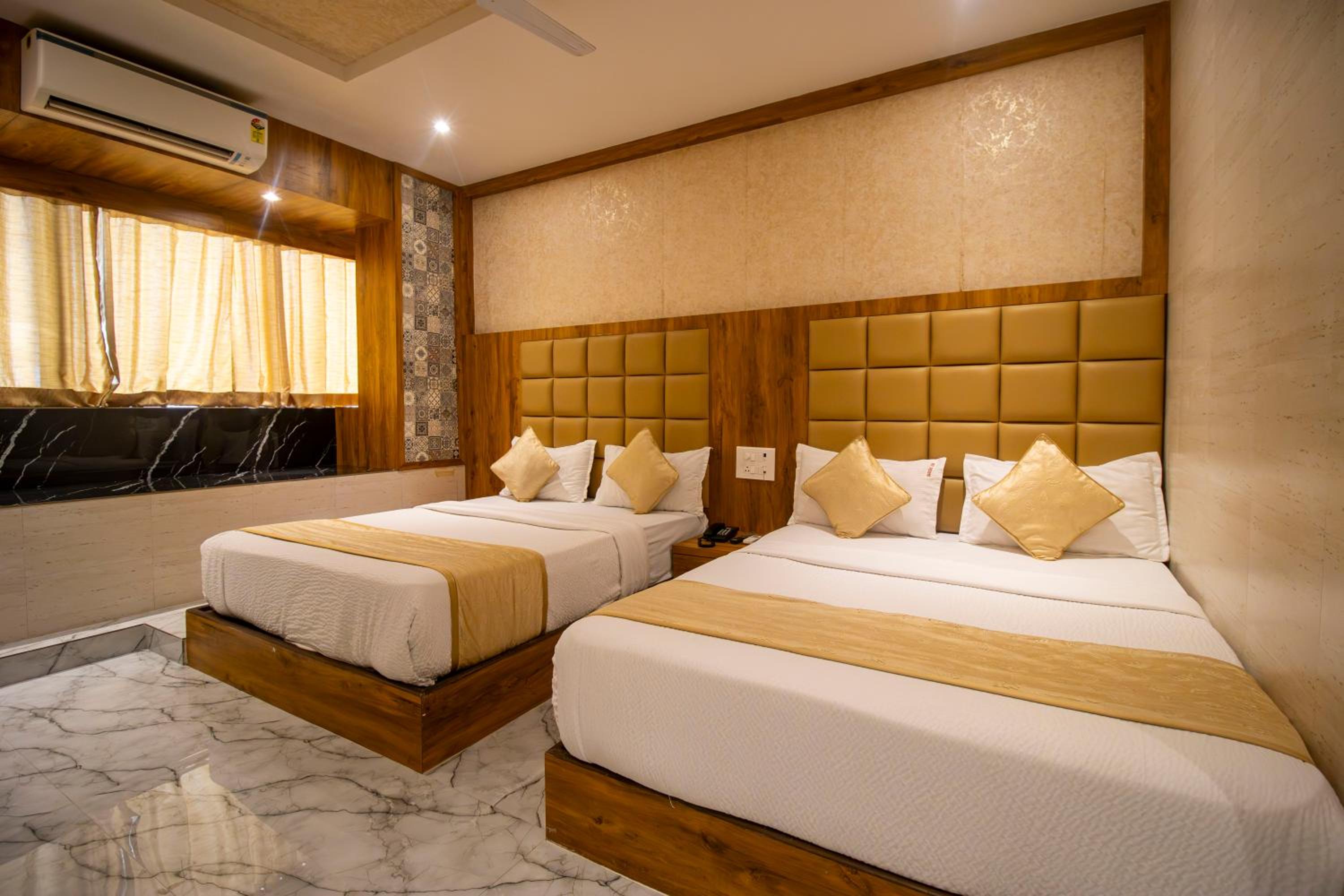 King Room With Two King Beds