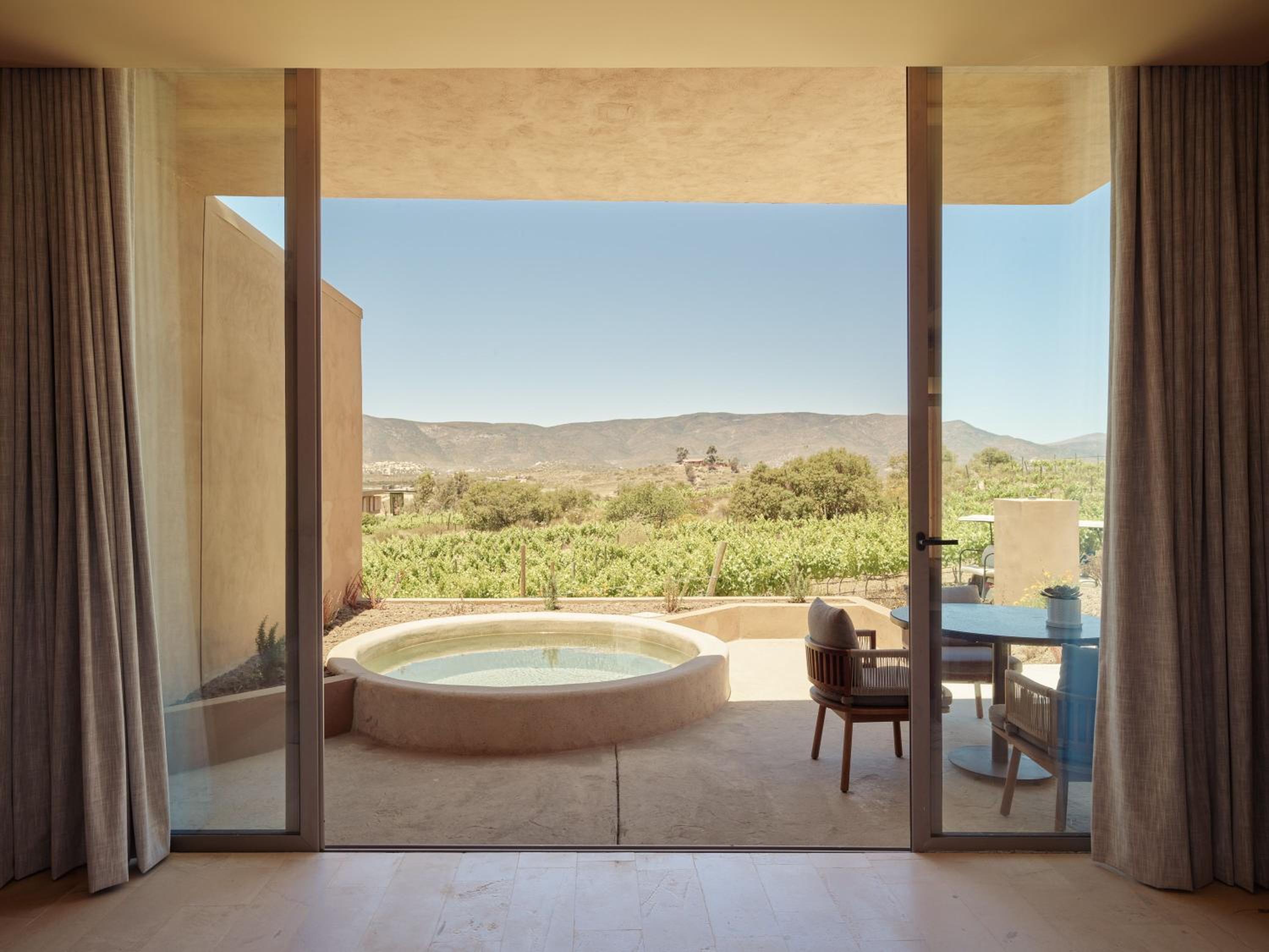 Serenity Pool Suite Twin - Photo 2
