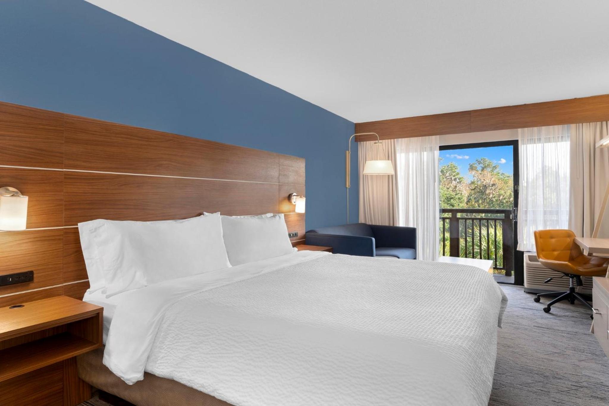 Standard King Room with Walk-In Shower
