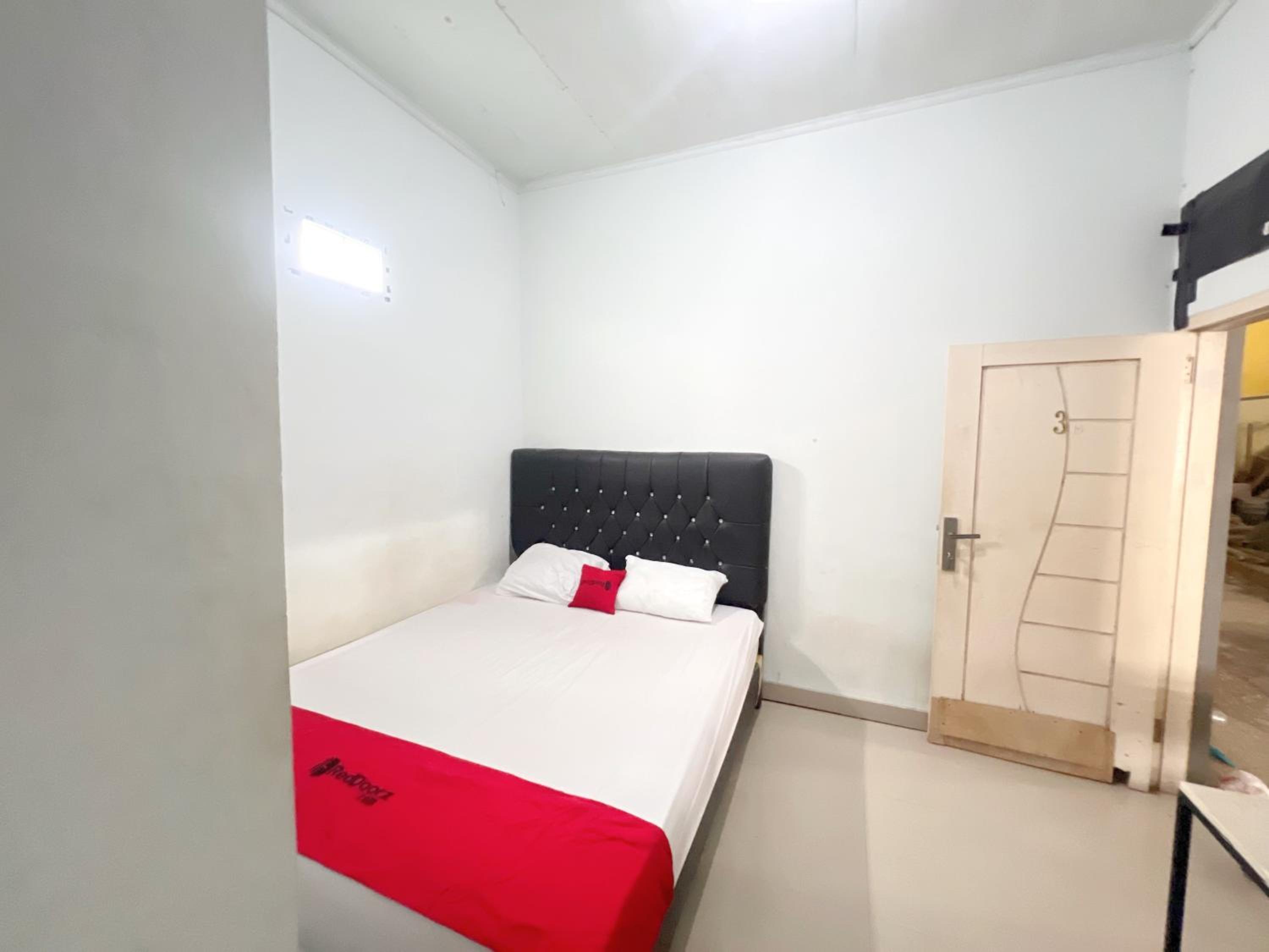 Standard Double Room photo 2
