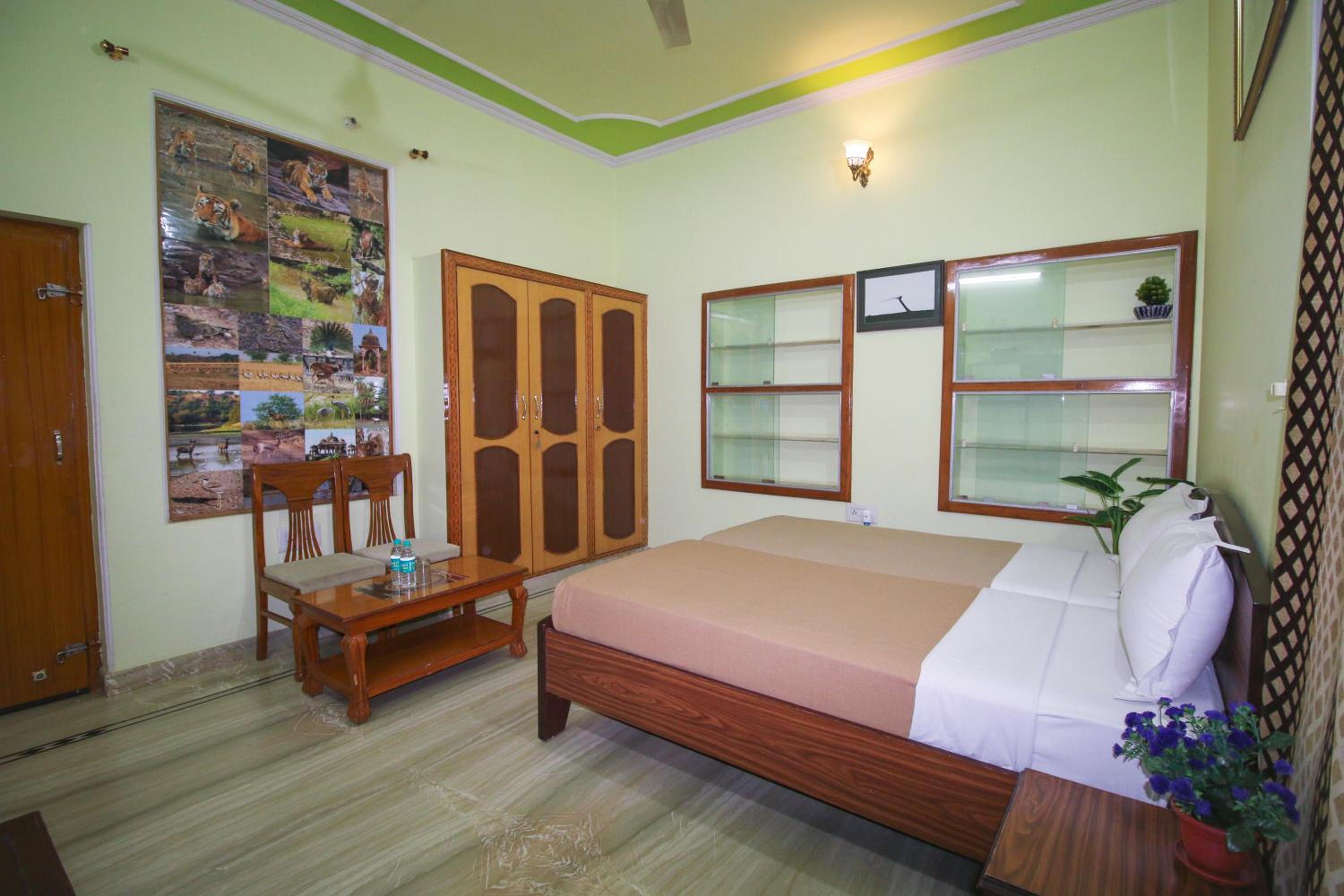 Deluxe Room - Photo 2