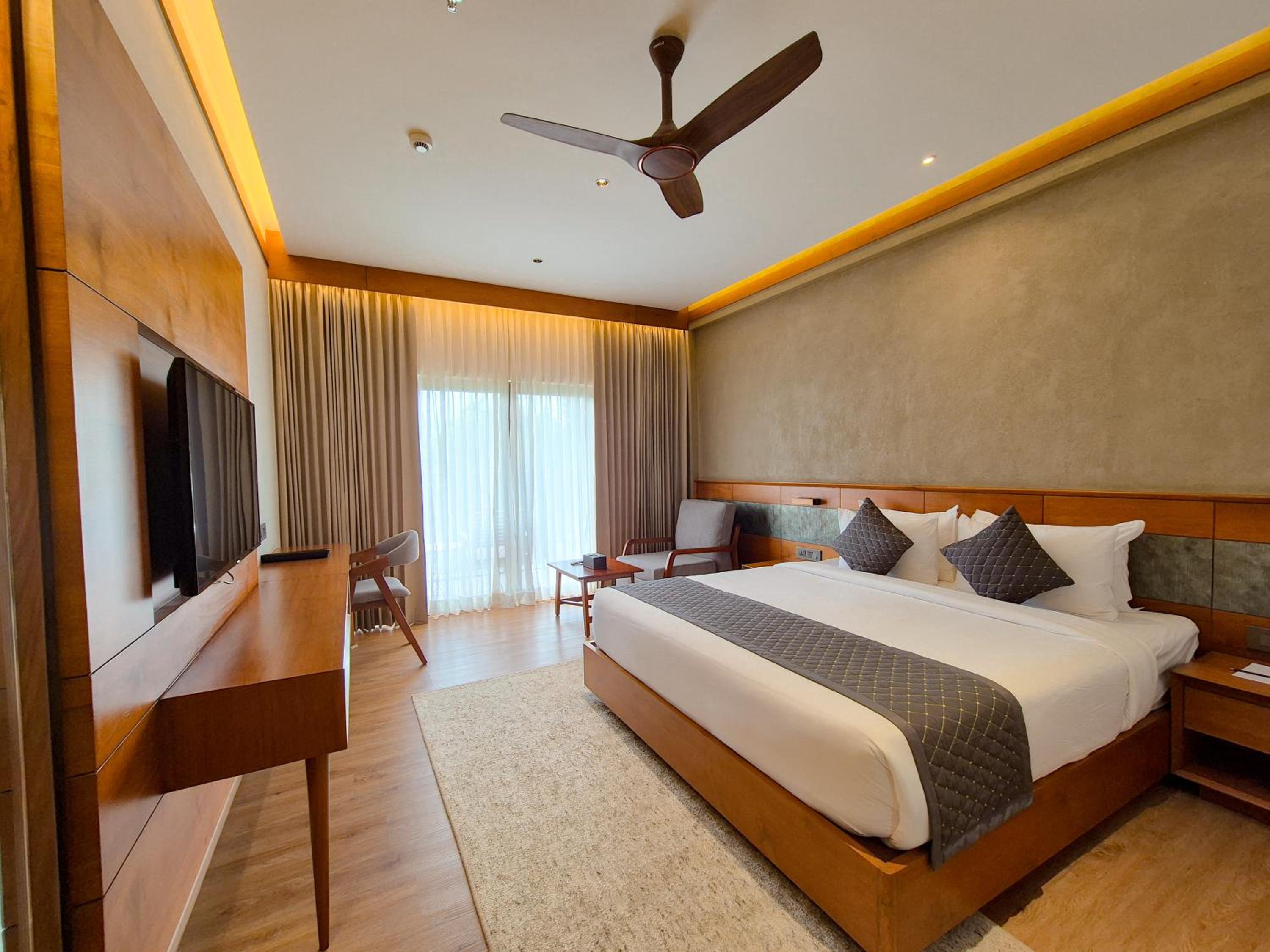 Waterfront Room with Balcony