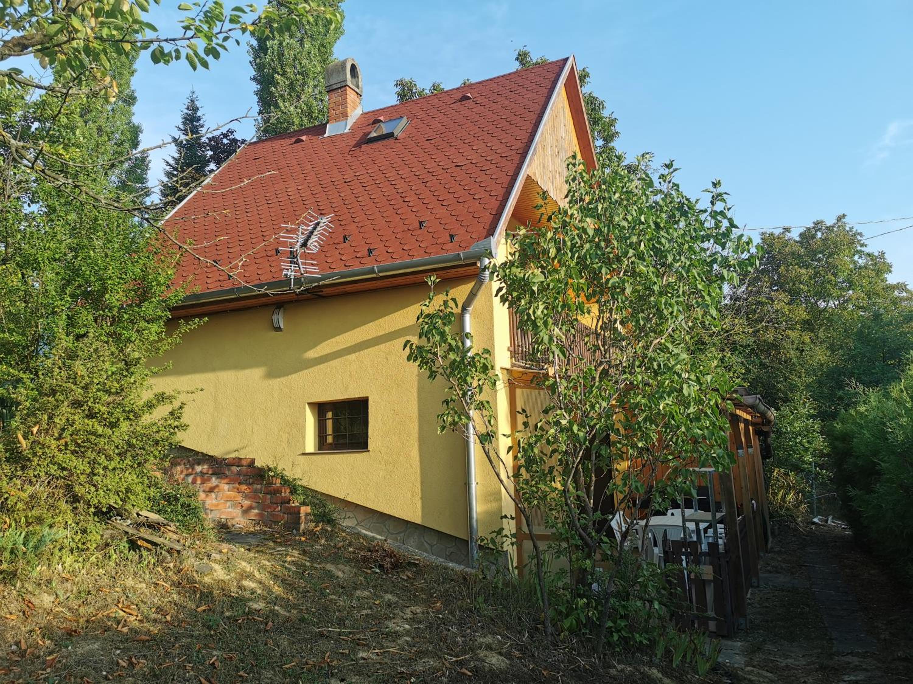 Two-Bedroom House photo 3
