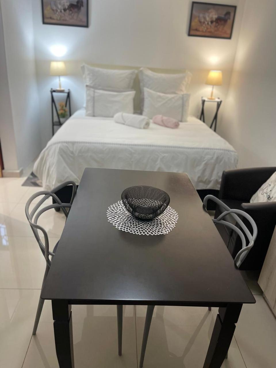 Studio Apartment photo 1