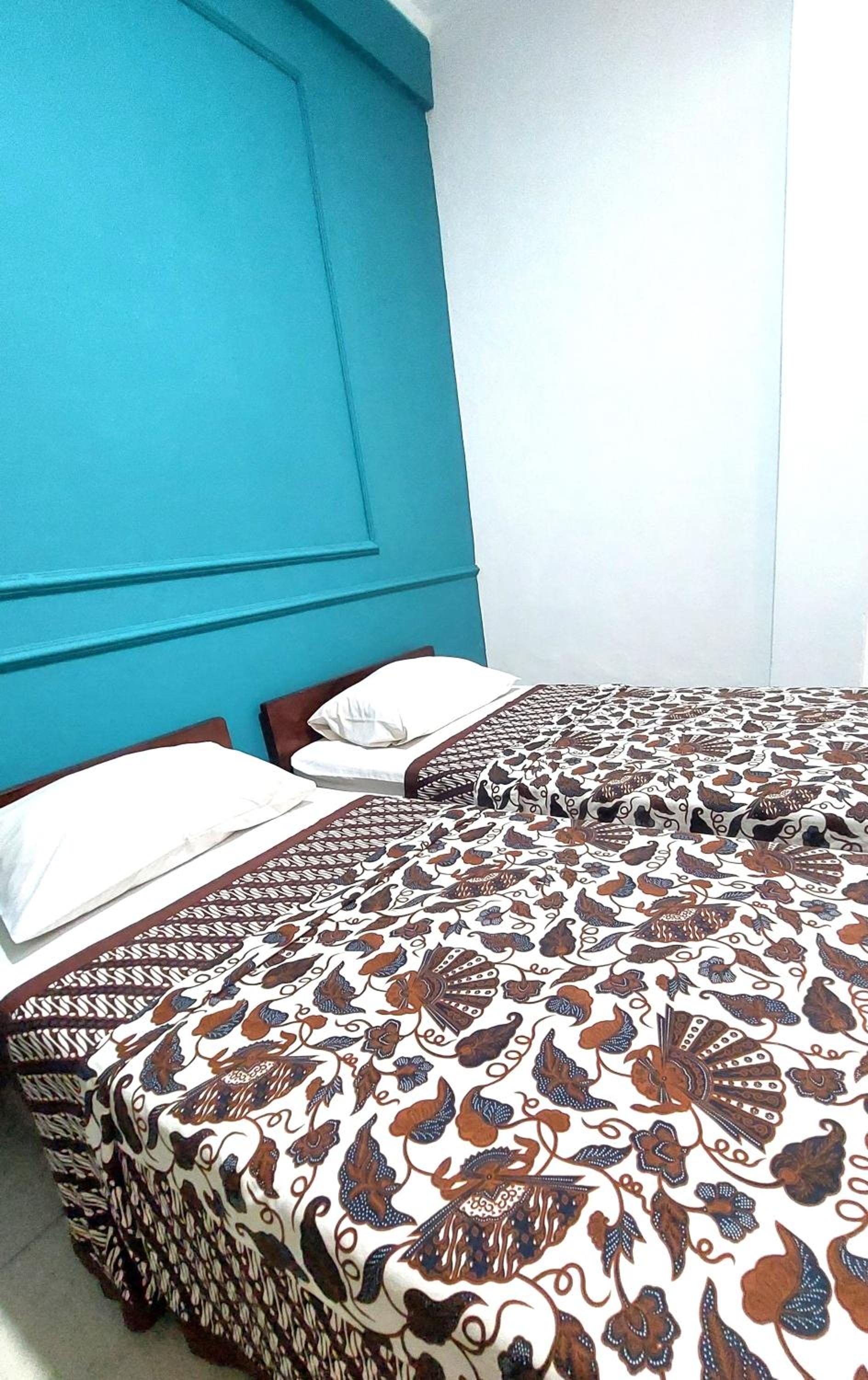 Economy Twin Room