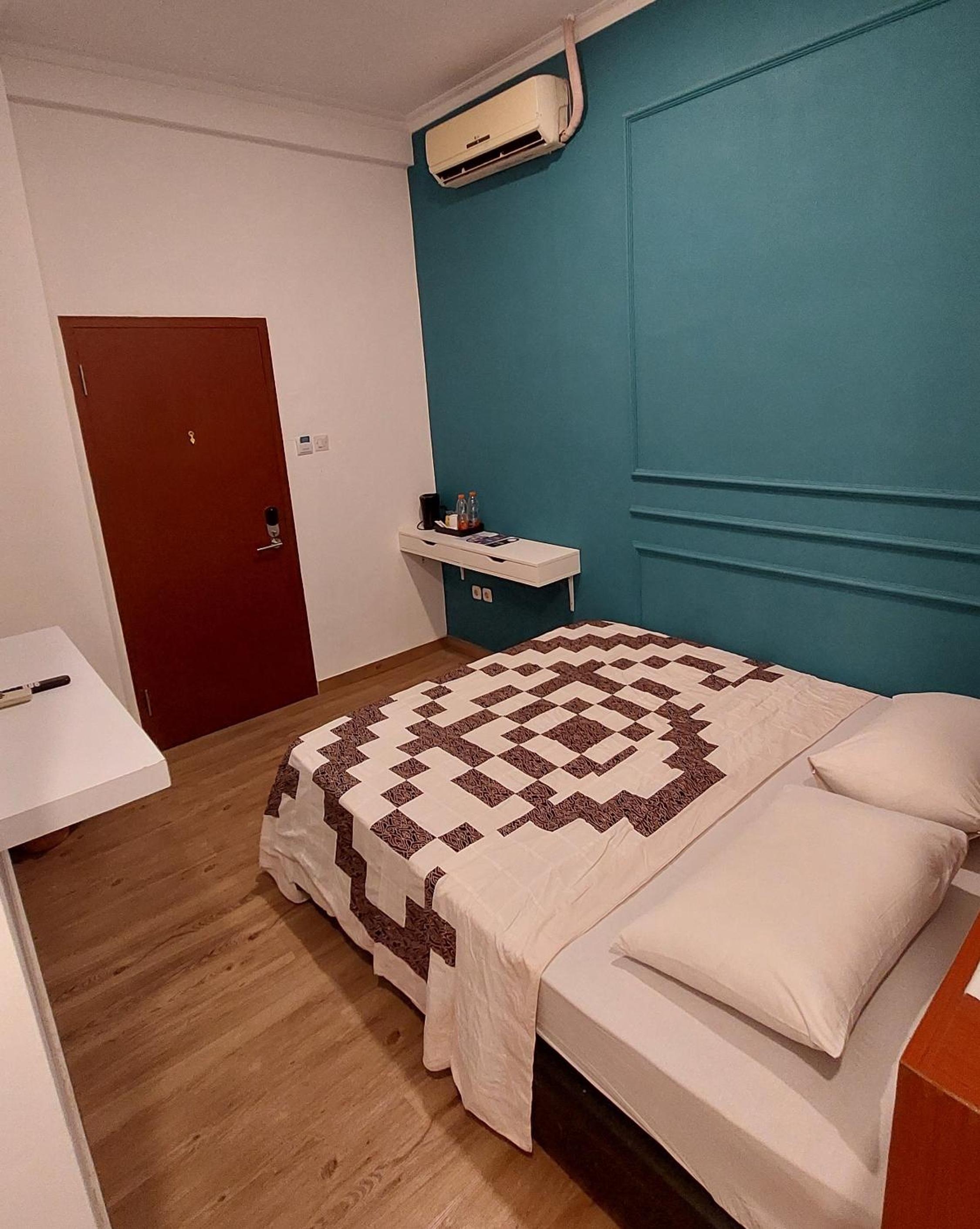 Superior Double or Twin Room photo 3