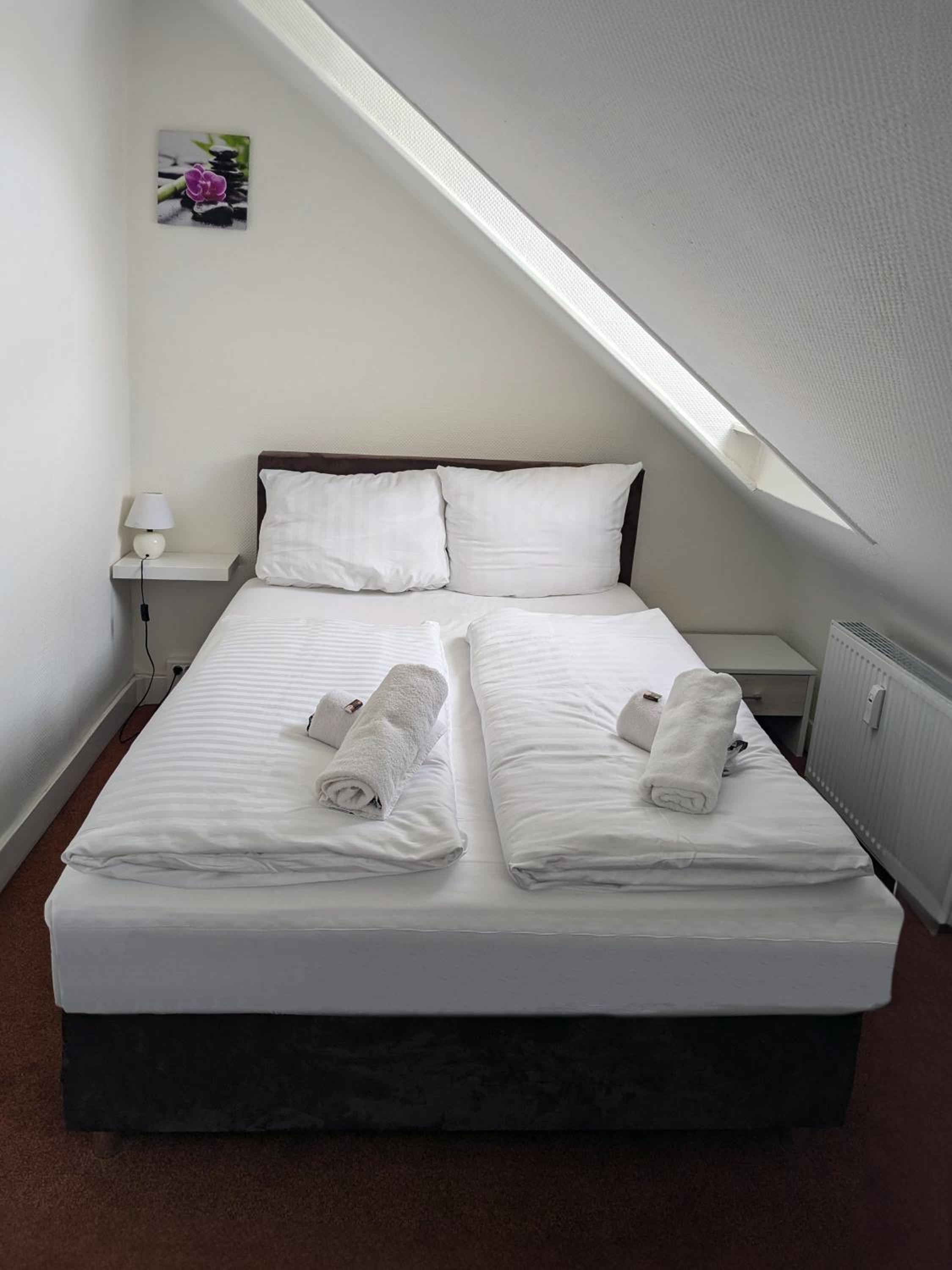 Economy Double Room photo 2