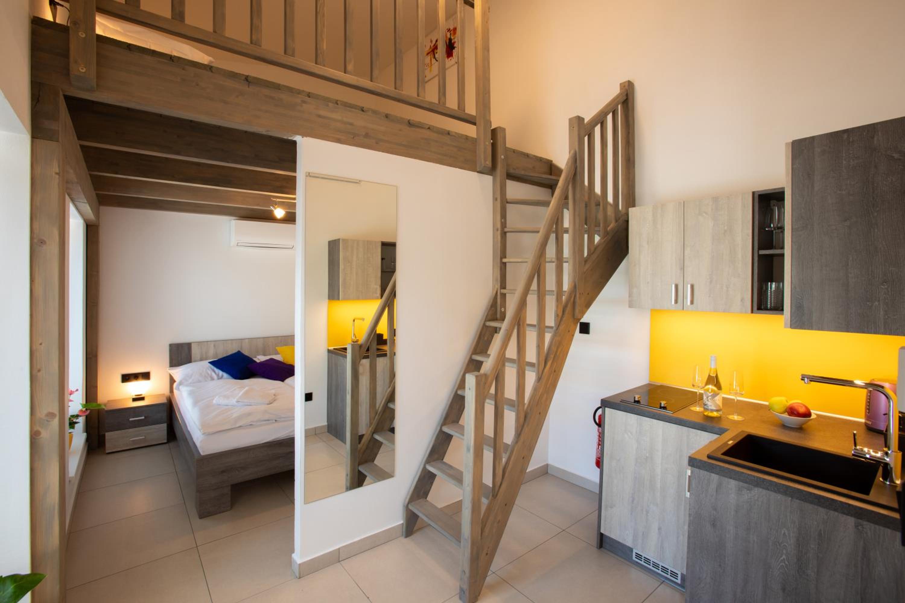 Maisonette photo 1