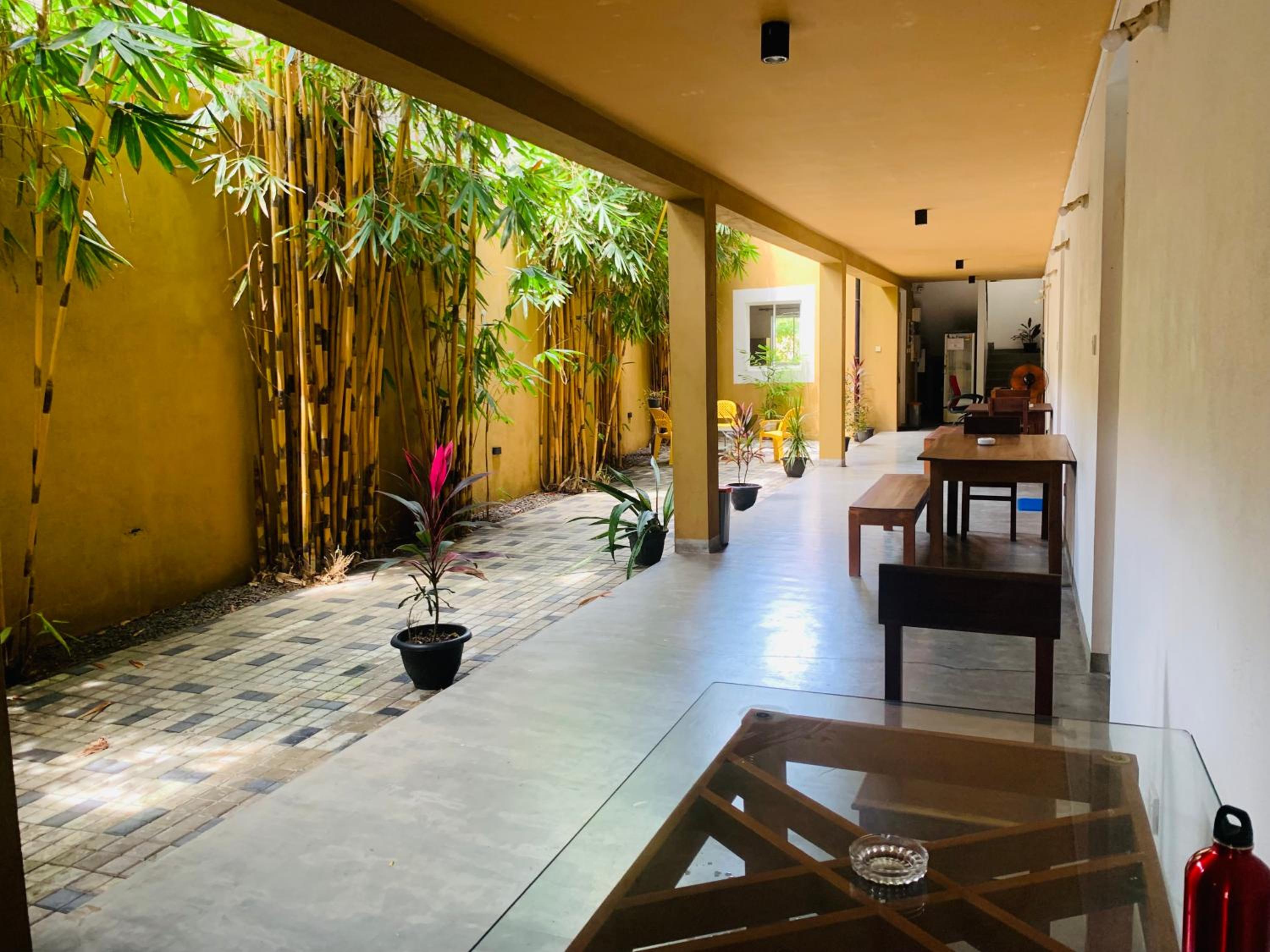 Double Room with Private Bathroom - Photo 8