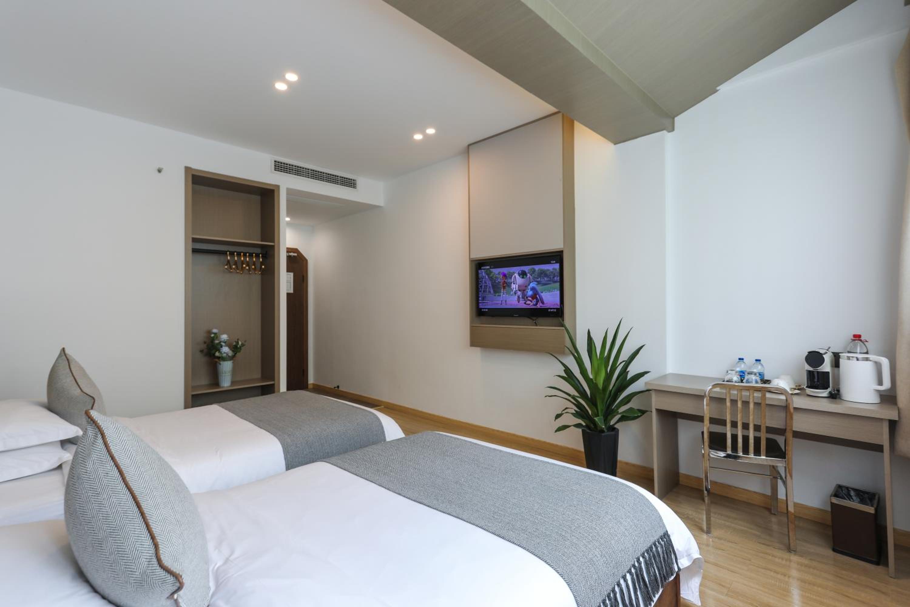 Comfort Twin Room photo 1