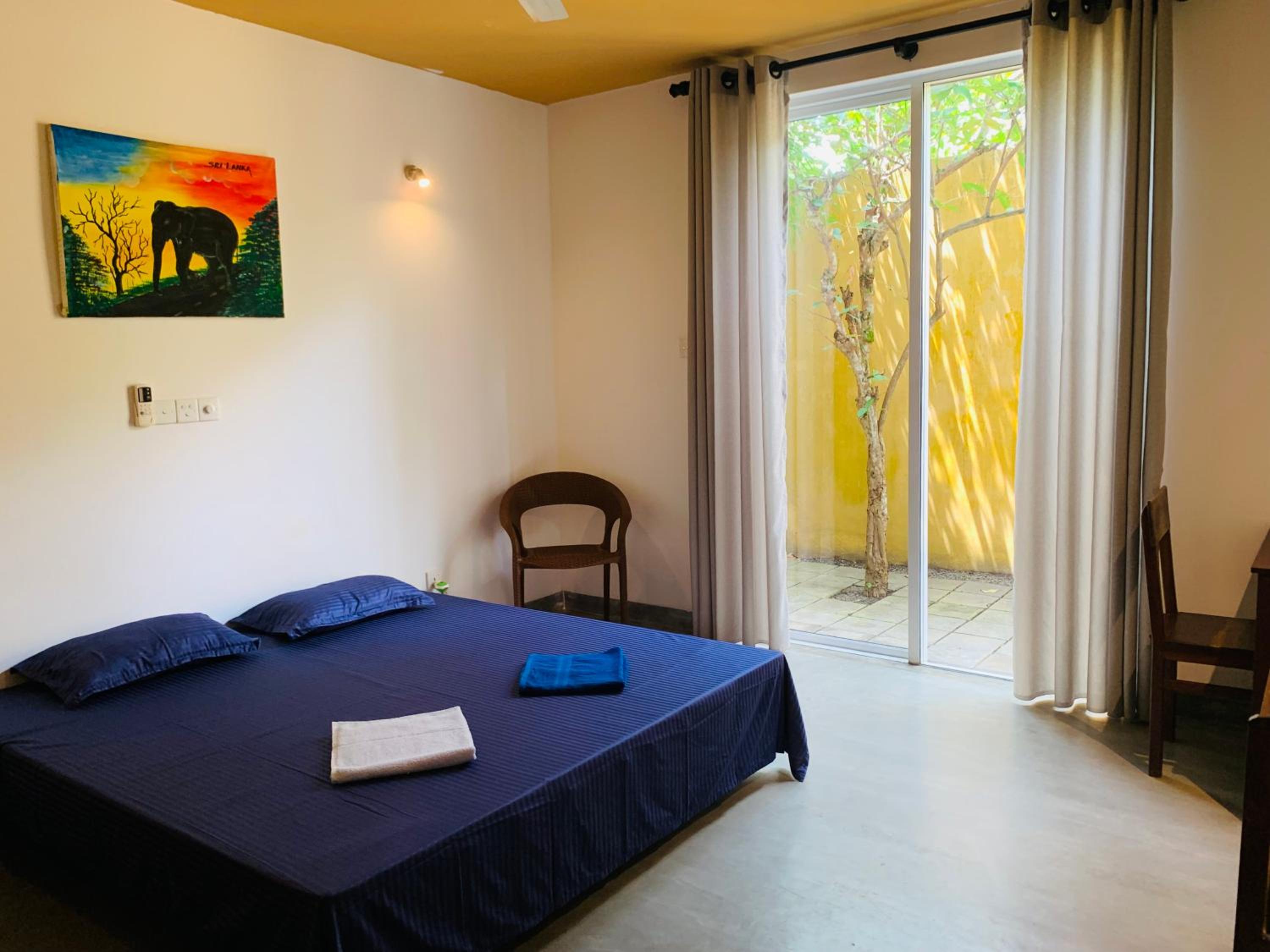 Double Room with Private Bathroom - Photo 3