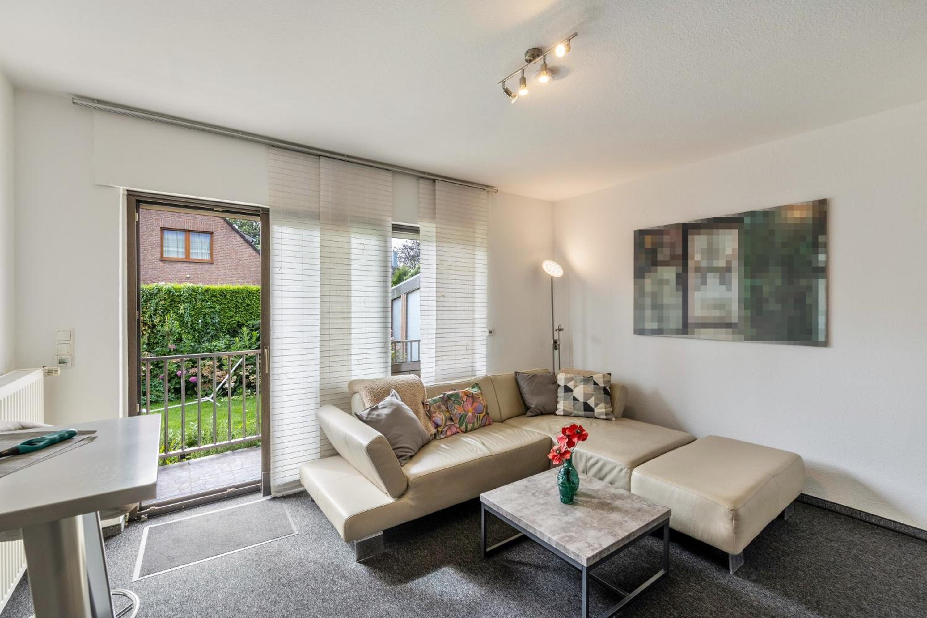 Superior One-Bedroom Apartment with Balcony