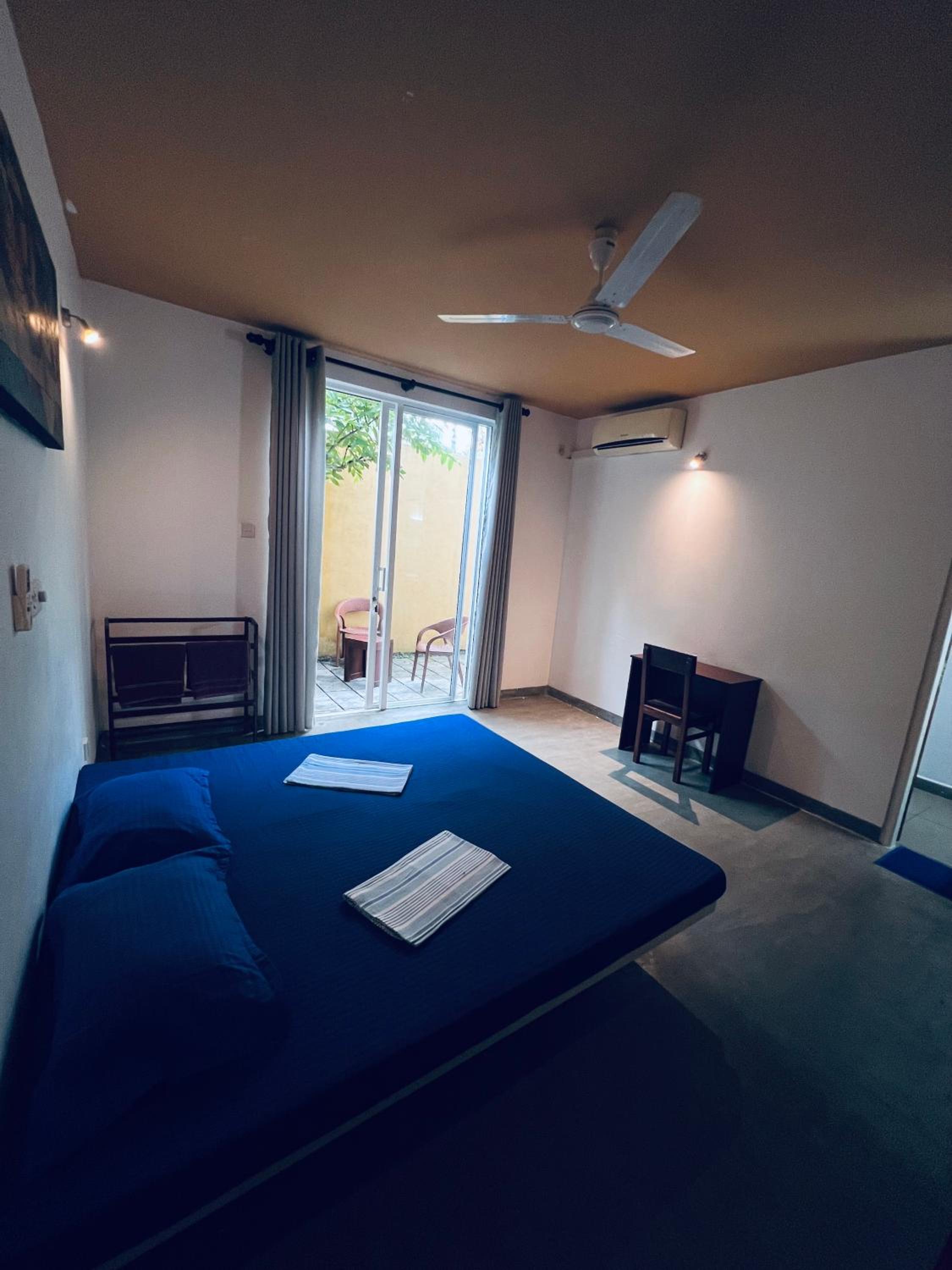 Double Room with Private Bathroom - Photo 5