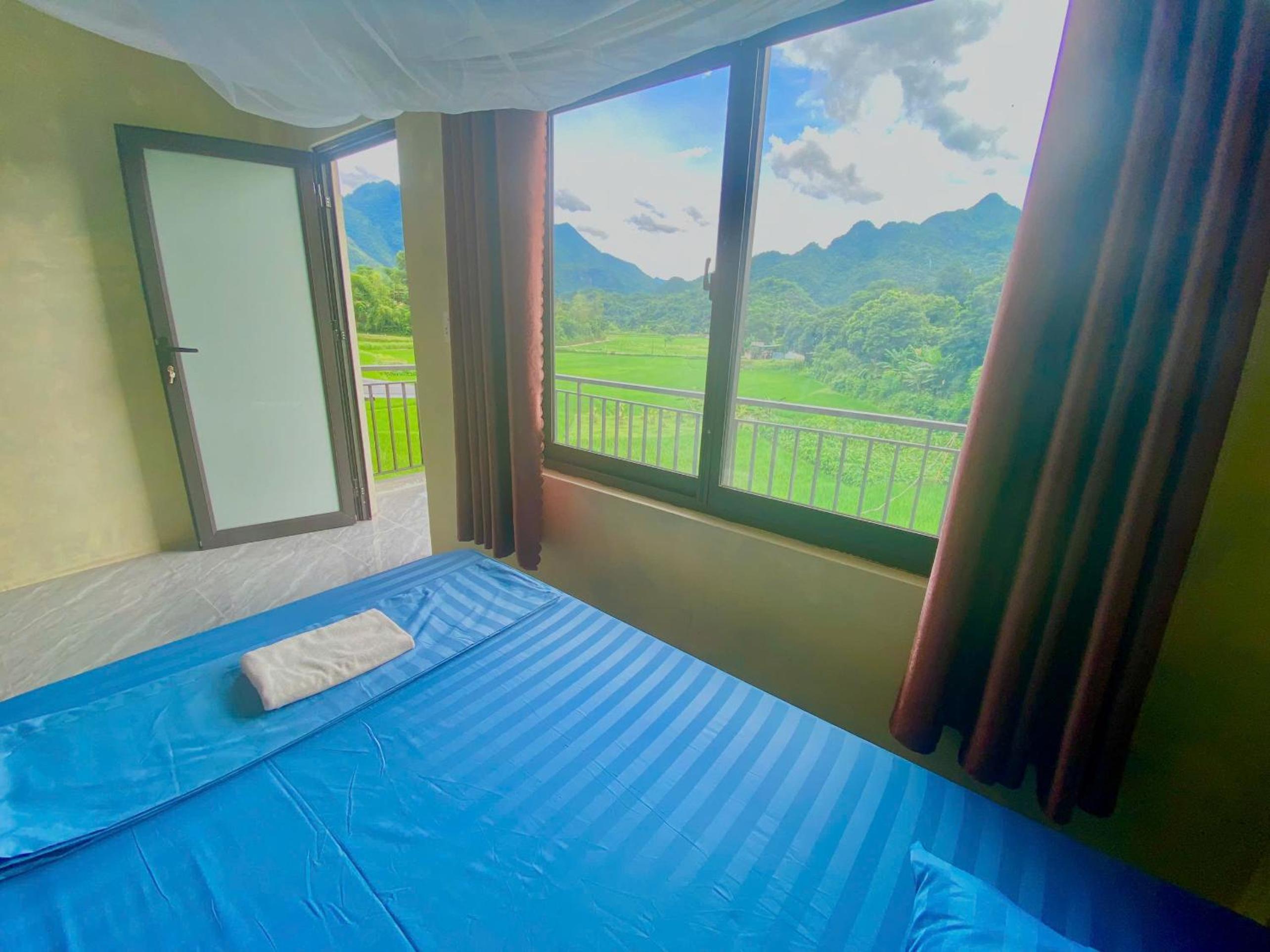 Single Bed in 6-Bed Dormitory Room photo 2