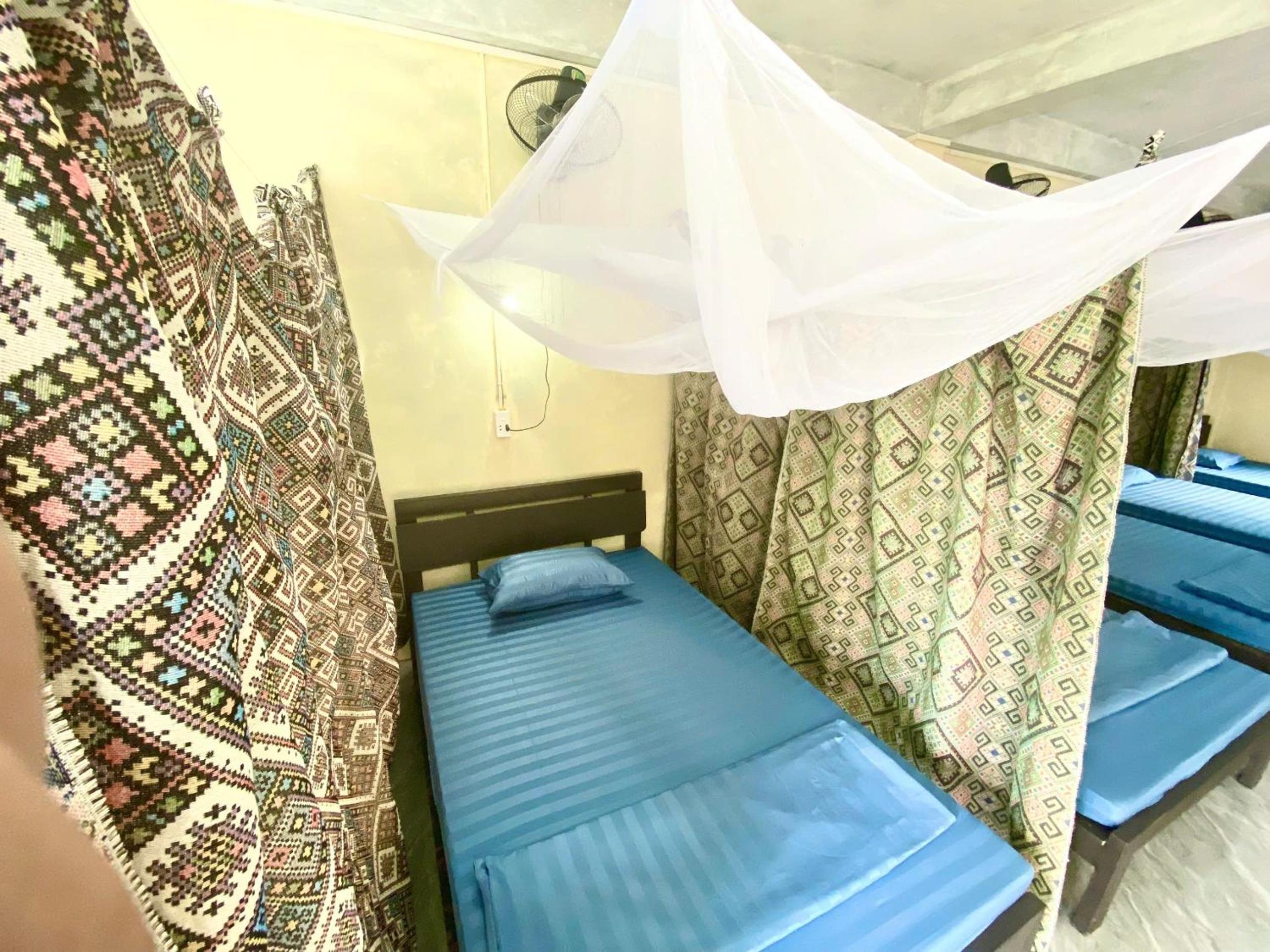Single Bed in 6-Bed Dormitory Room photo 3