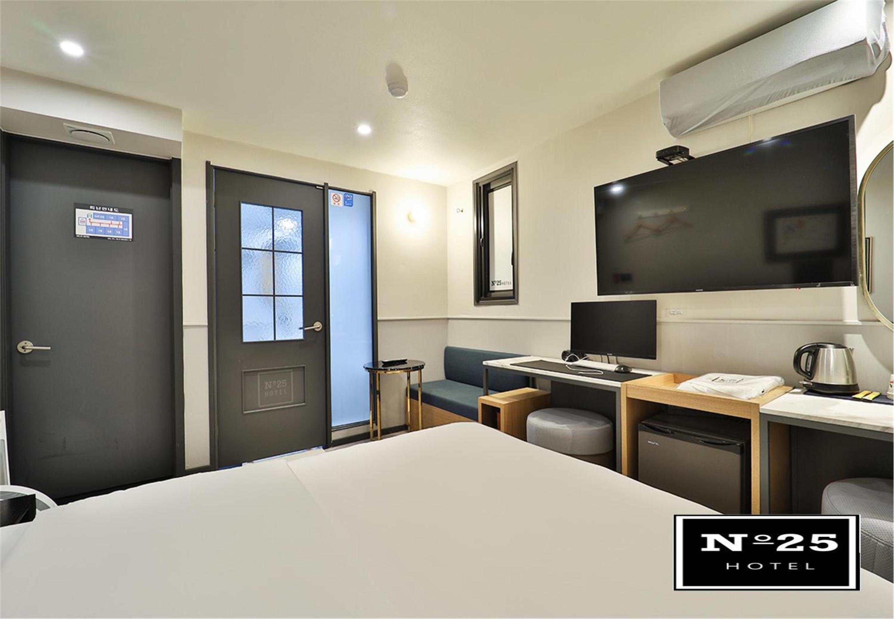 Deluxe Room - Photo 1