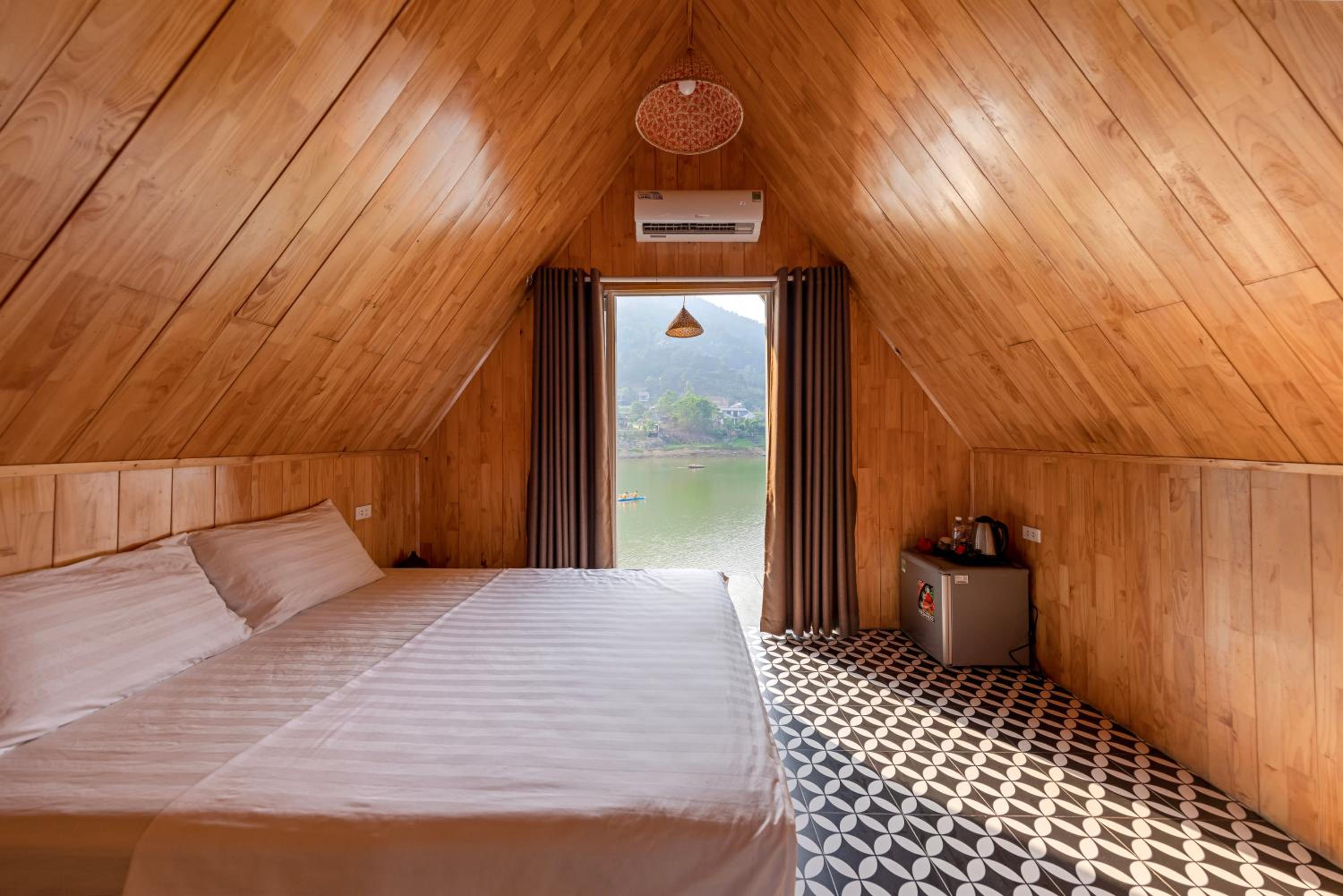 Deluxe Bungalow with Sea View