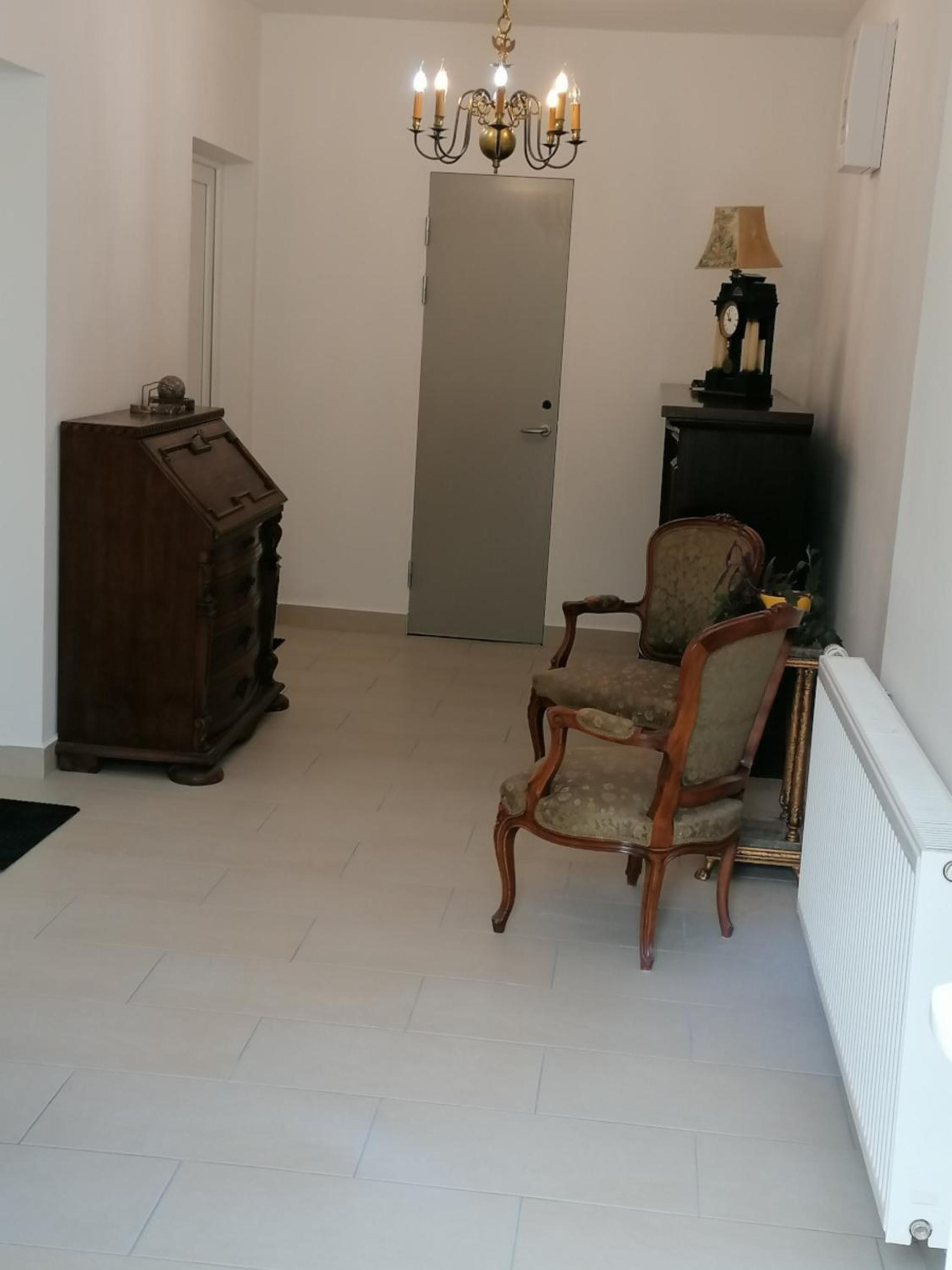 Apartment photo 3